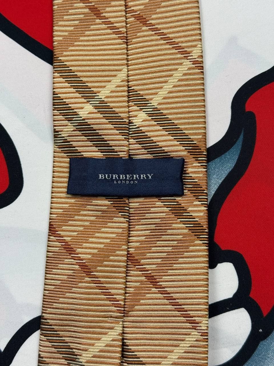 Burberry Burberry Vintage Nova Check Luxury Tie Size ONE SIZE - 3 Thumbnail