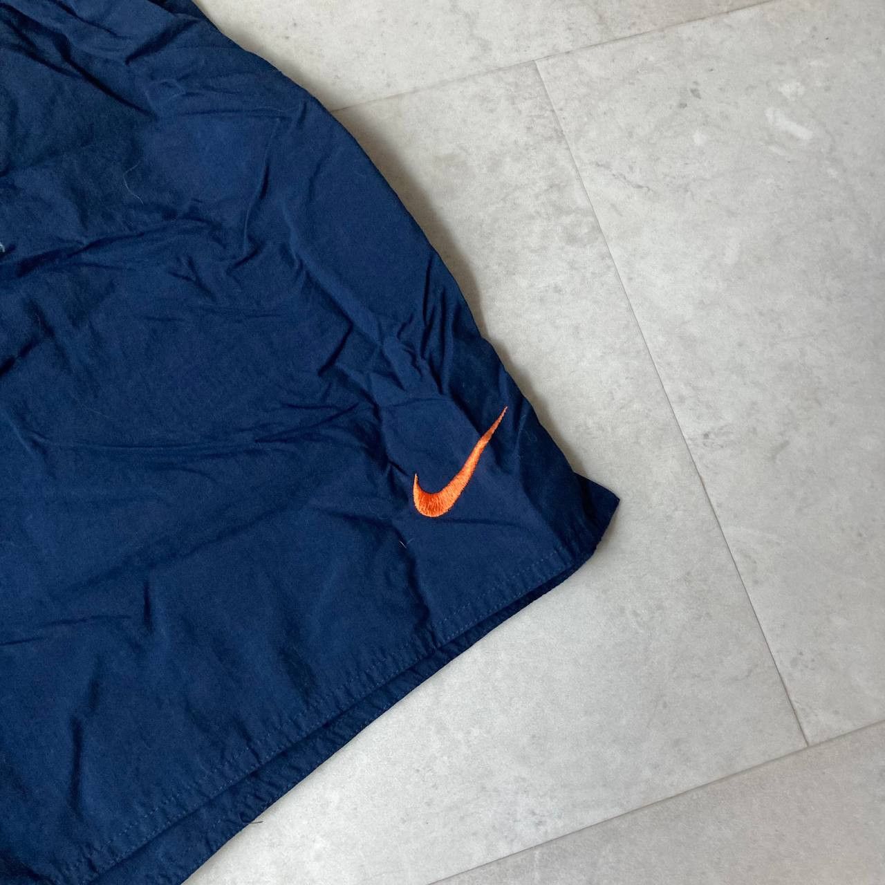 Nike Vintage Nike Nylon Shorts Size Large Size US 32 / EU 48 - 2 Thumbnail