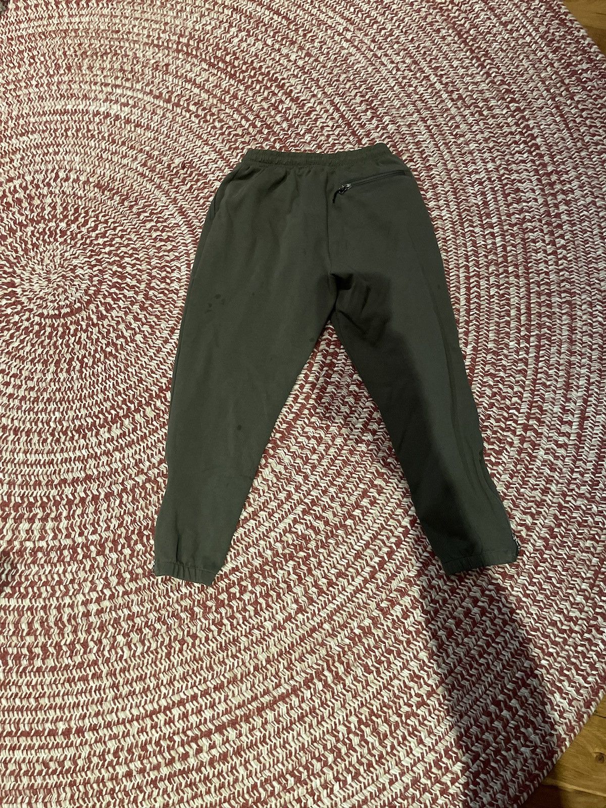 The North Face Green North Face Sweatpants Size US 30 / EU 46 - 2 Thumbnail