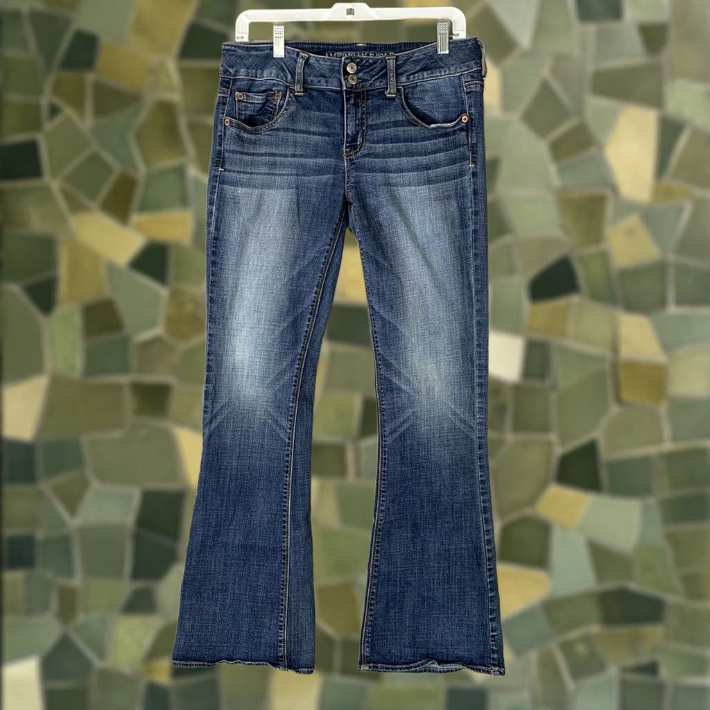 Vintage VINTAGE American Eagle Jeans Womens 10 Long Blue Artist Flare 90s Bohemian Hipster Retro Y2K Festival College City School Jeans Womens Size 32" / US 10 / IT 46 - 1 Thumbnail