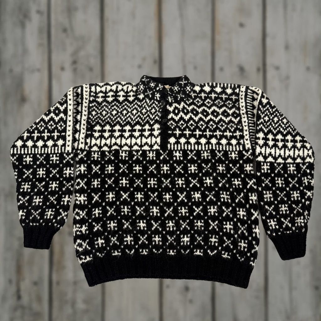 Vintage VINTAGE LL Bean Sweater Womens Medium Black Wool Henley Fair Isle 90s Mens Girls Womens Size M / US 6-8 / IT 42-44 - 1 Thumbnail