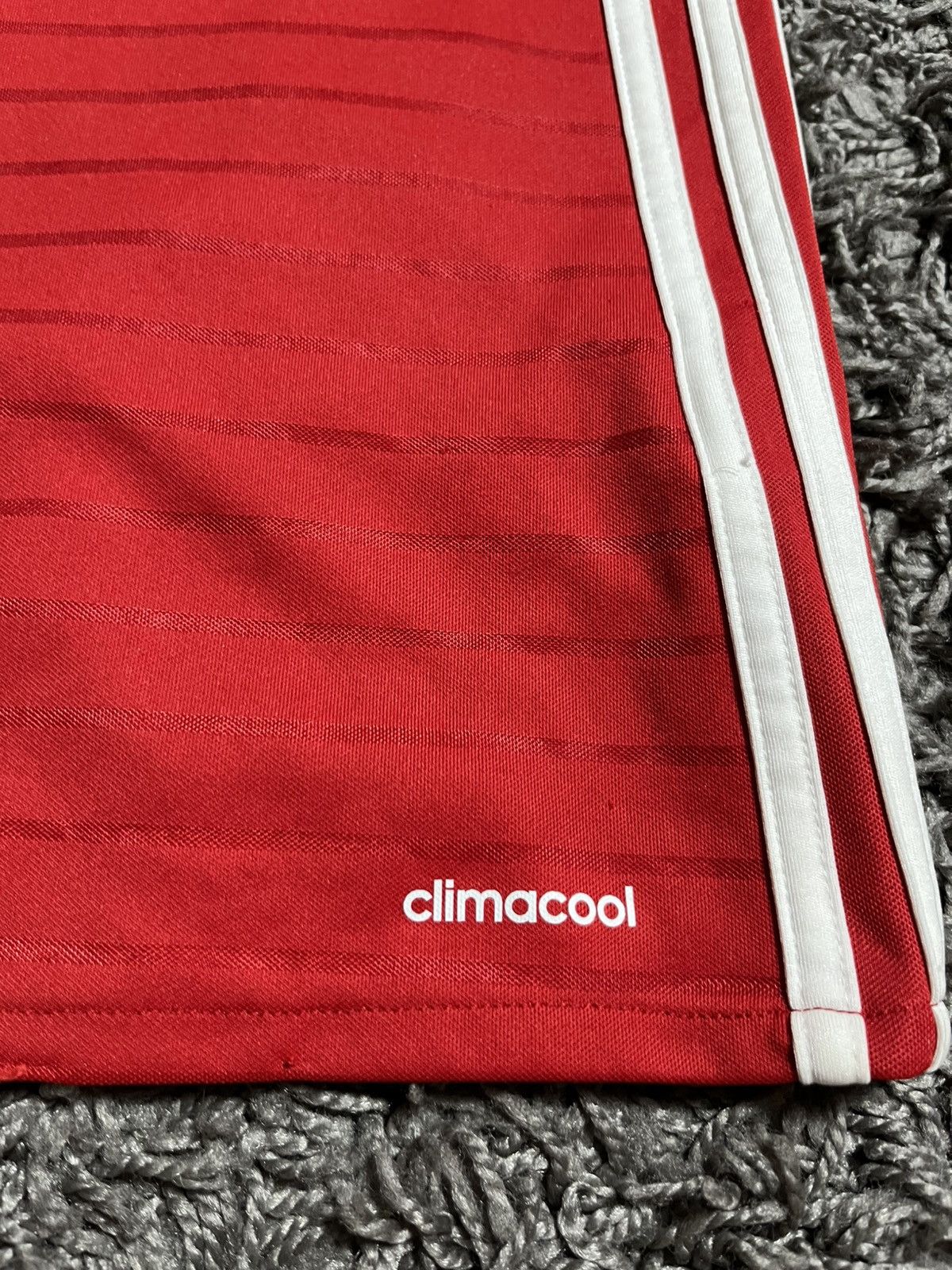 Adidas BAYERN MUNCHEN ADIDAS 2016/17 SOCCER FOOTBALL JERSEY Size US S / EU 44-46 / 1 - 5 Thumbnail