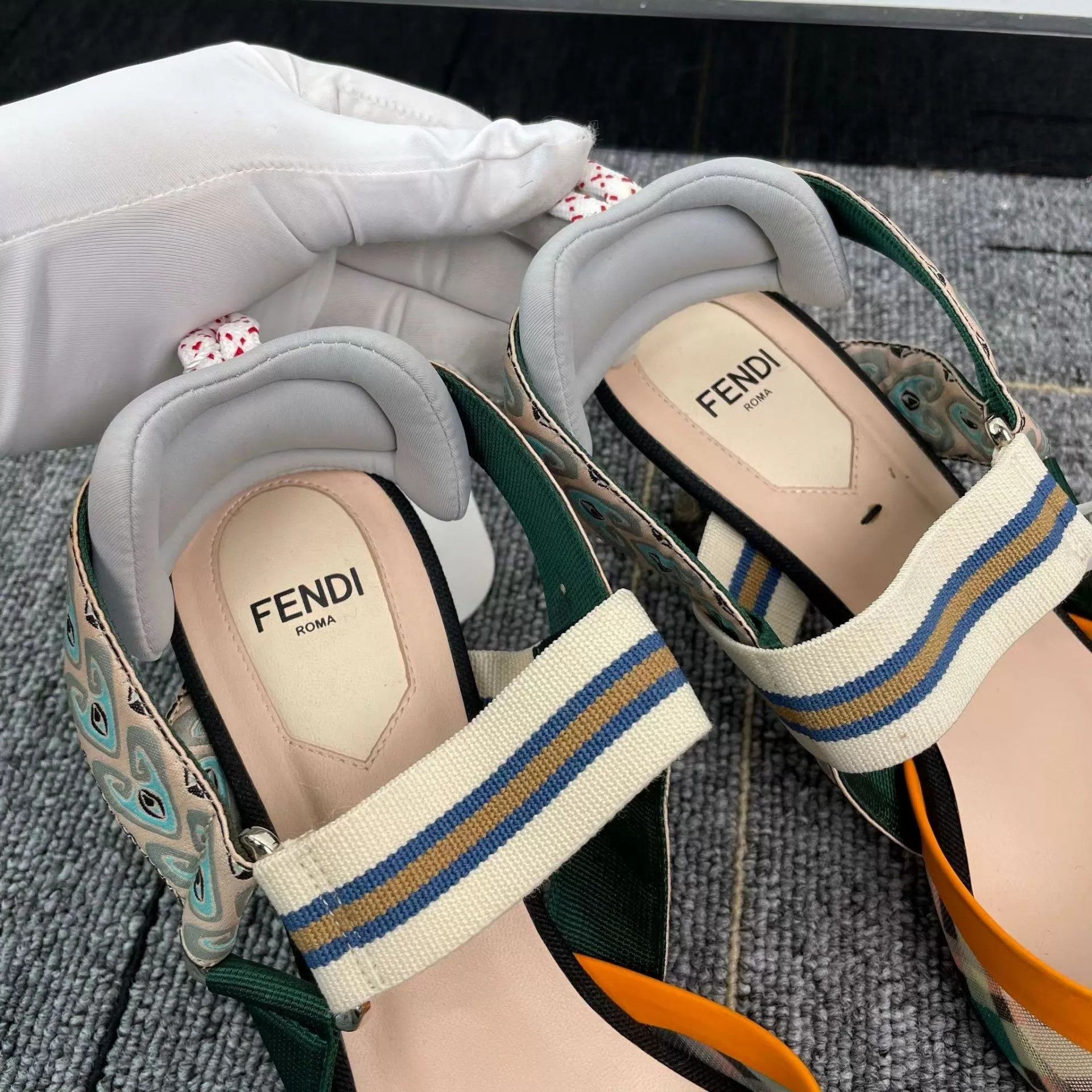 Fendi Fendi Color Blocked Mesh High Heels Size 37 Size US 6.5 / IT 36.5 - 5 Thumbnail