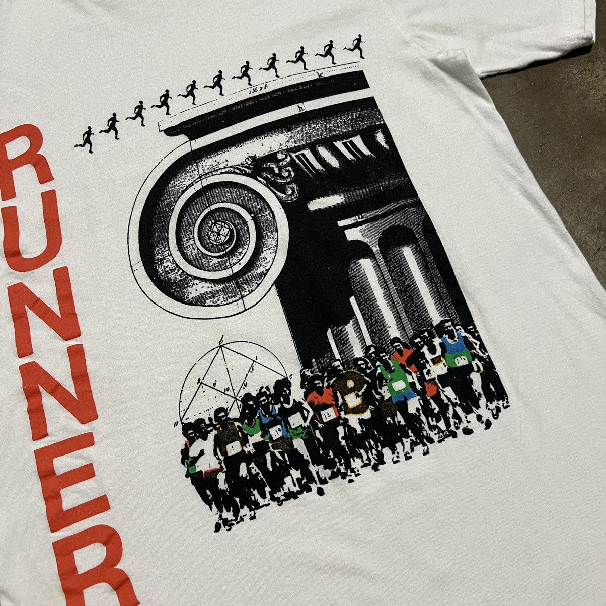 Vintage Vintage Running Graphic Tee Brazil Geometric Marathon 90s Size US M / EU 48-50 / 2 - 4 Thumbnail