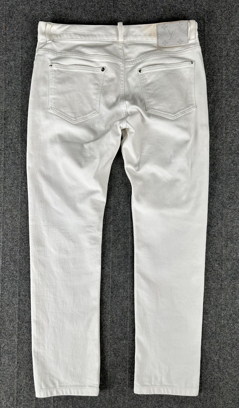 Louis Vuitton Louis Vuitton - Monogram Patch Stretch Fit White Denim Pants Size US 32 / EU 48 - 2 Thumbnail