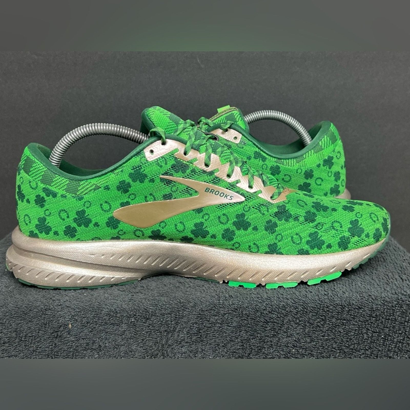 Brooks Brooks Run Lucky Launch 6 St. Patrick's Day Irish Shoes RARE Size US 10 / EU 43 - 4 Thumbnail