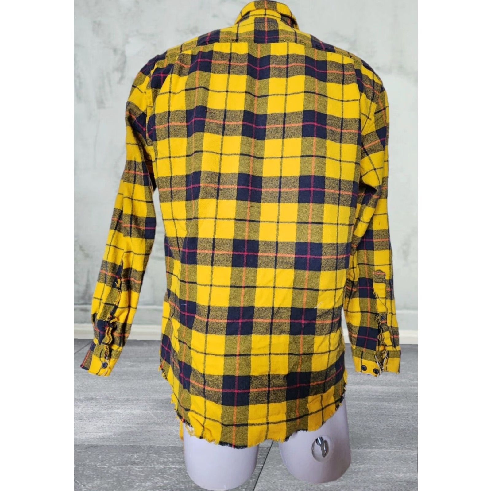 Vintage VINTAGE Men's M Upcycled Halloween Pumpkin Skull Flannel Shirt Long Sleeve Yellow Cotton 80s 90s Graphic Punk Rock Party Mens Size US M / EU 48-50 / 2 - 2 Thumbnail