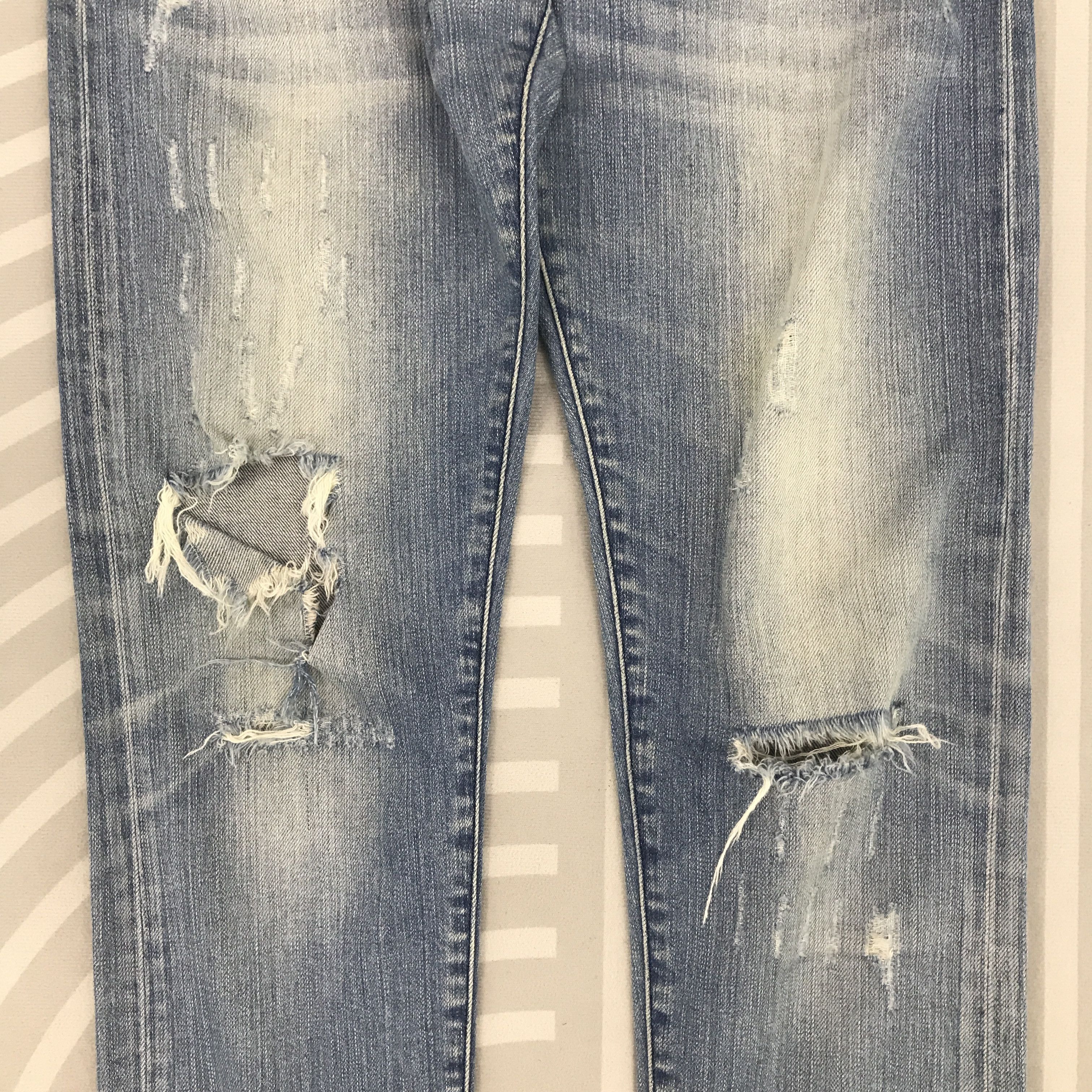 Armani × Vintage Vintage Armani Jeans Distressed Denim Size US 28 / EU 44 - 4 Thumbnail