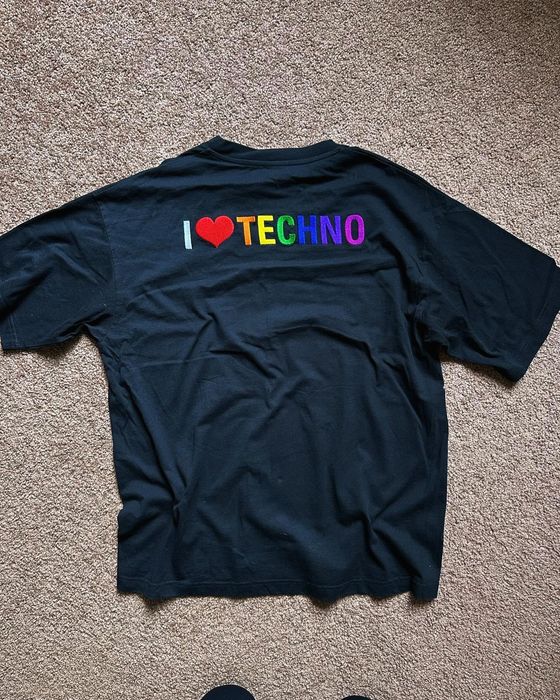 Balenciaga i love discount techno t shirt