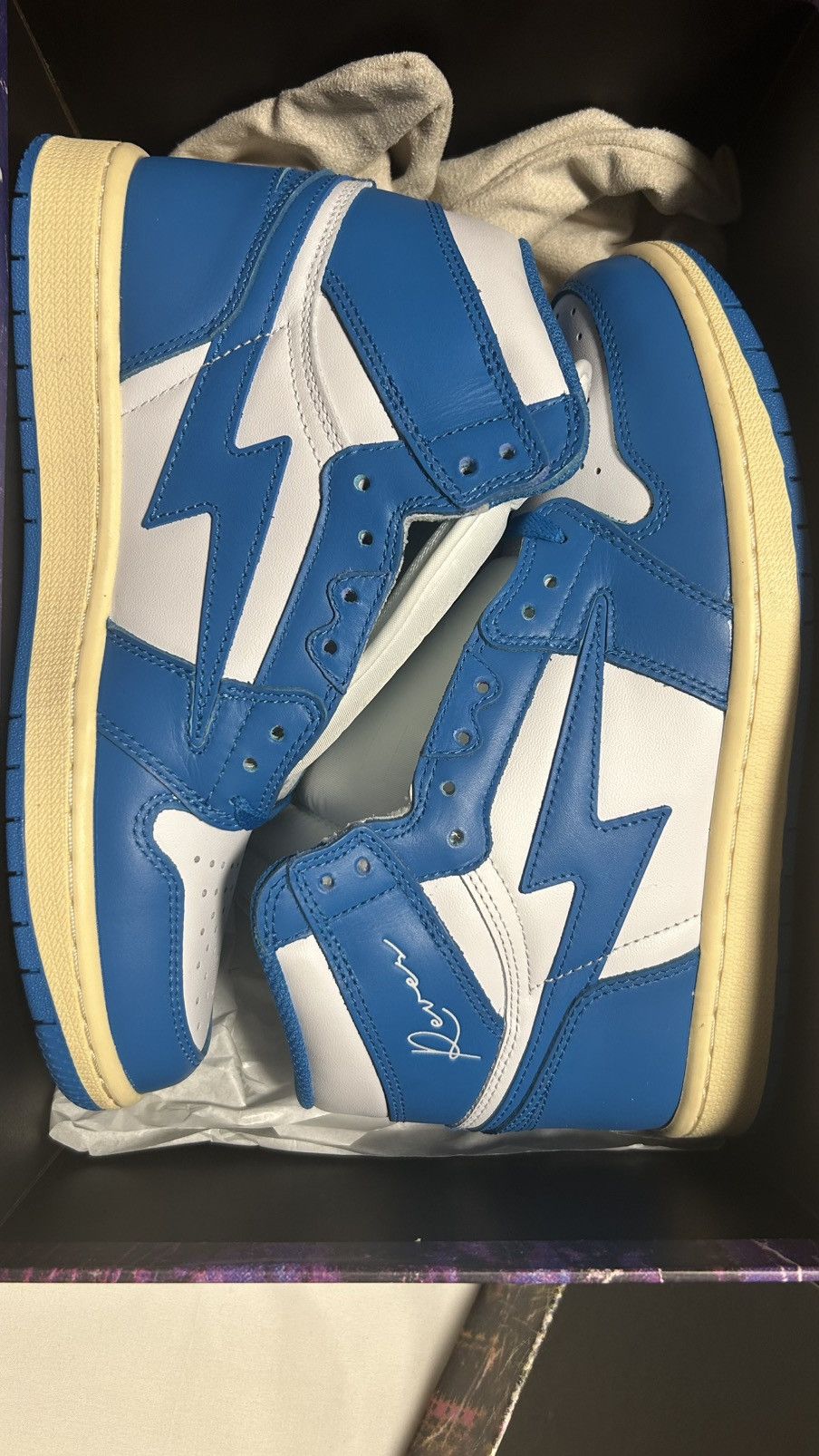 Reves Paris Air Kiy Carolina Edition Size US 7.5 / EU 40-41 - 3 Thumbnail