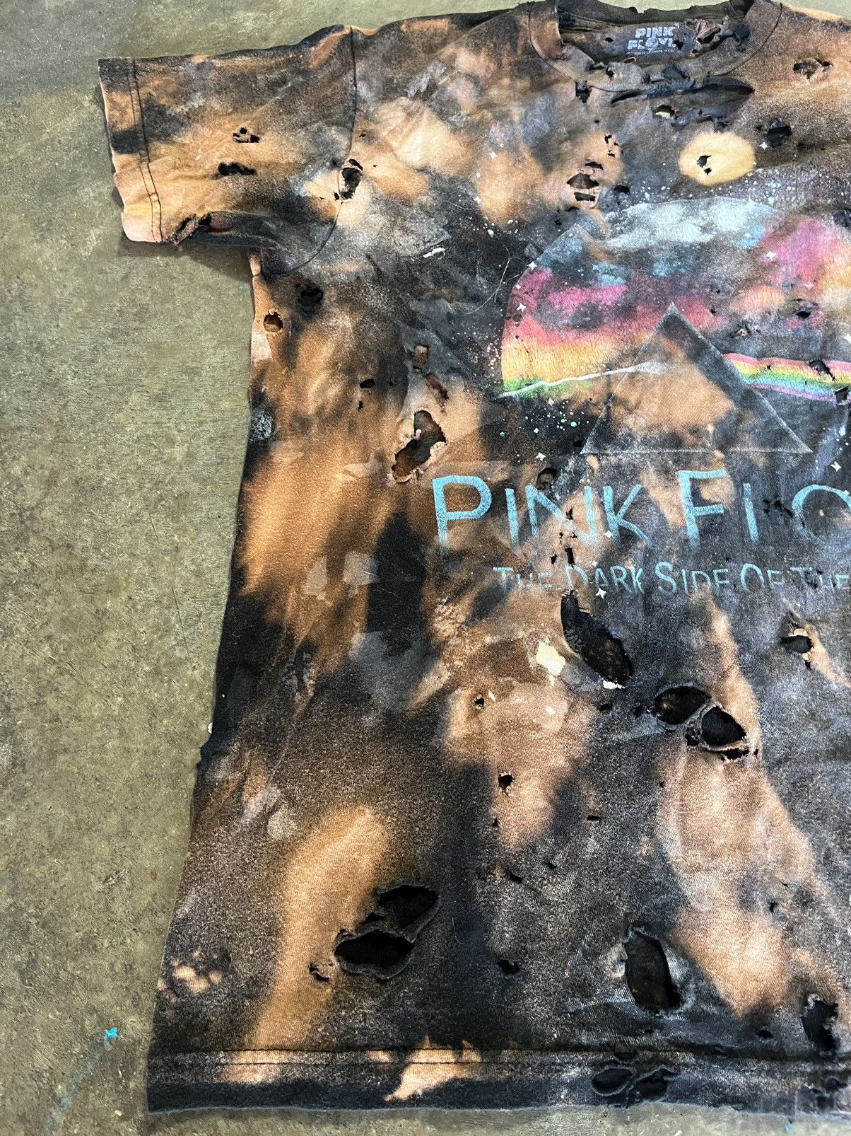 Band Tees THRASHED Pink Floyd Tee Size US S / EU 44-46 / 1 - 2 Thumbnail