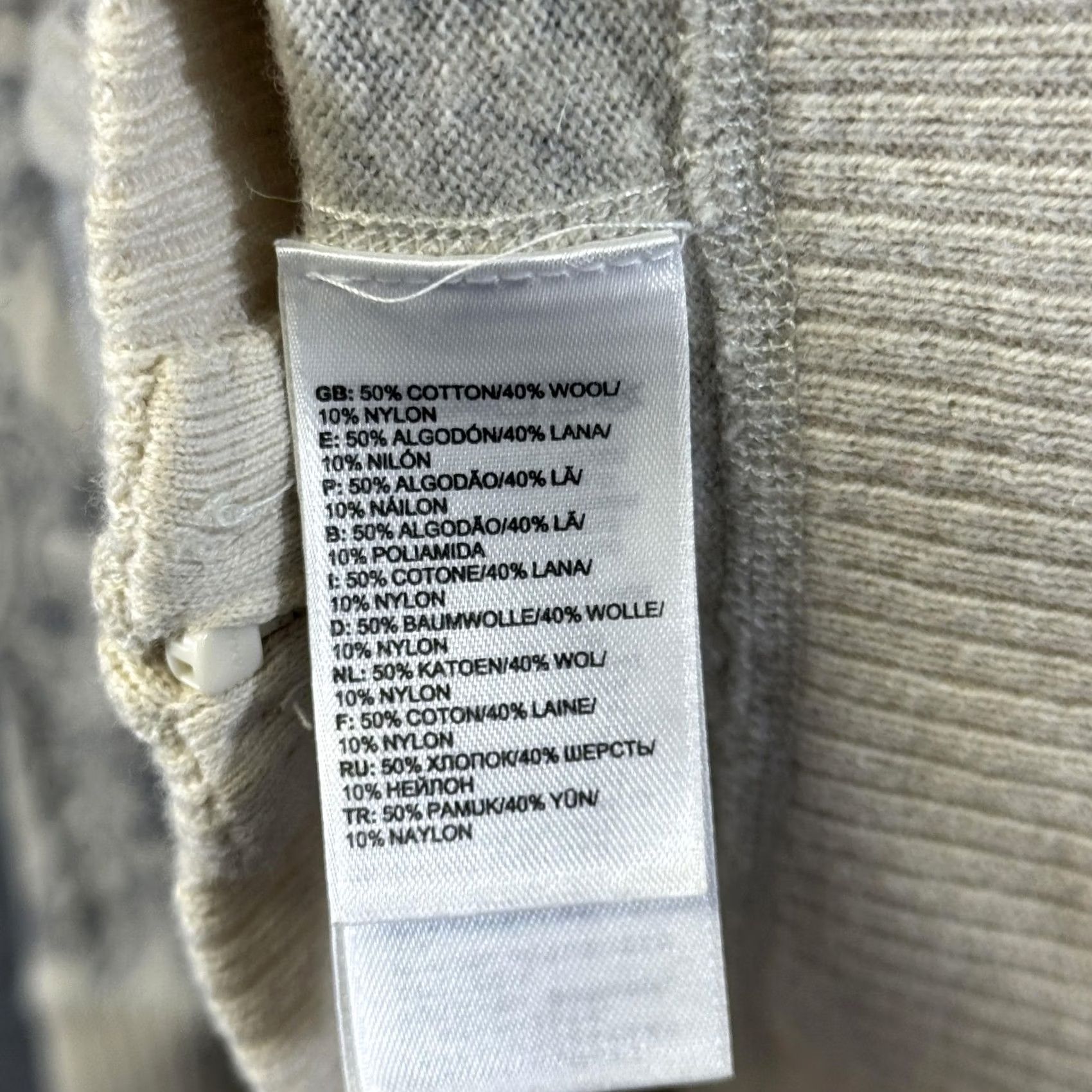 The North Face VINTAGE The North Face Sweater Womens M Full Zip Paisley Pattern Wool Cotton Nylon White Gray Size M / US 6-8 / IT 42-44 - 6 Thumbnail