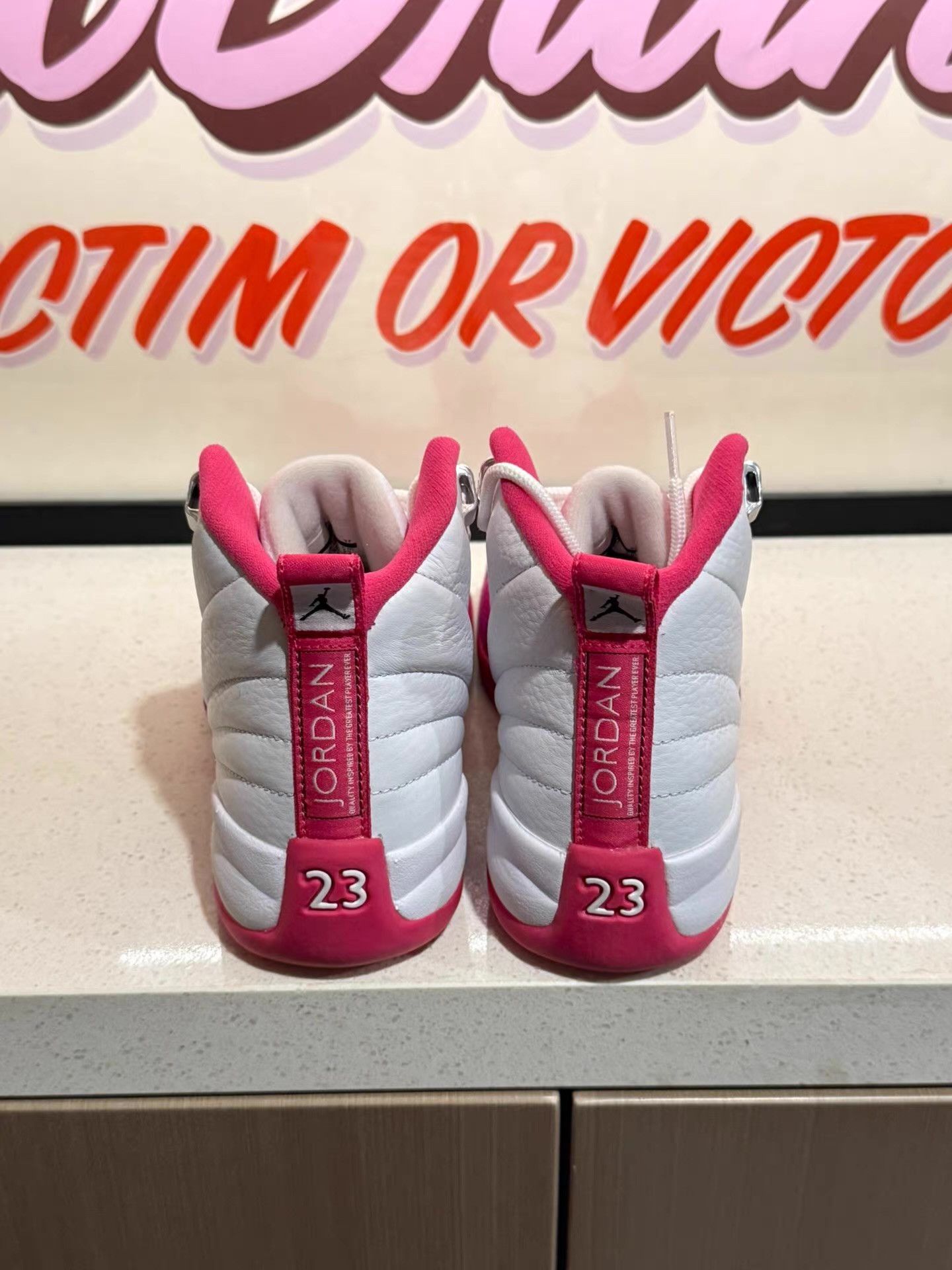 Nike Authentic Jordan Air Jordan 12 Valentine’s Day Ｑ20 Size US 5 / EU 37 - 2 Thumbnail