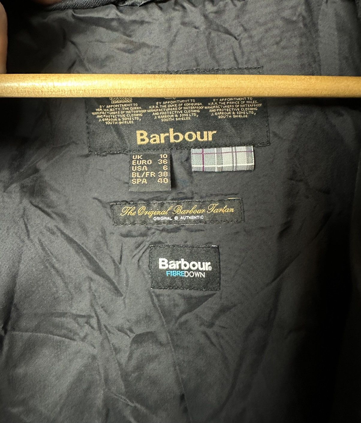 Barbour Barbour Faux Fur Trim Belted Long Puffer Jacket Size UK 10 Size M / US 6-8 / IT 42-44 - 12 Thumbnail