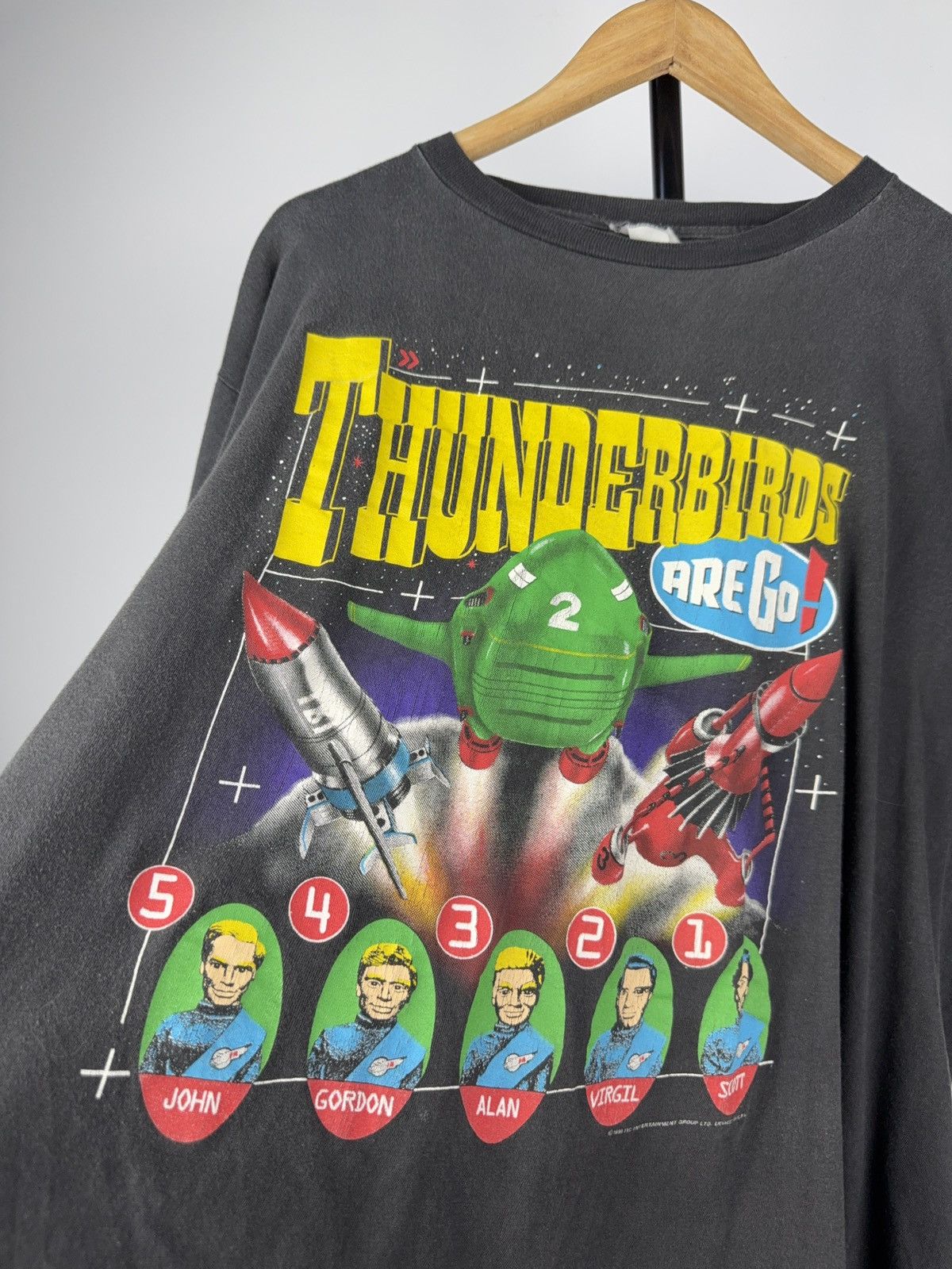Sci-Fi Fantasy × Vintage Vintage 1991 Thunderbirds Are Go Movie Retro Faded T shirt Size US L / EU 52-54 / 3 - 4 Thumbnail