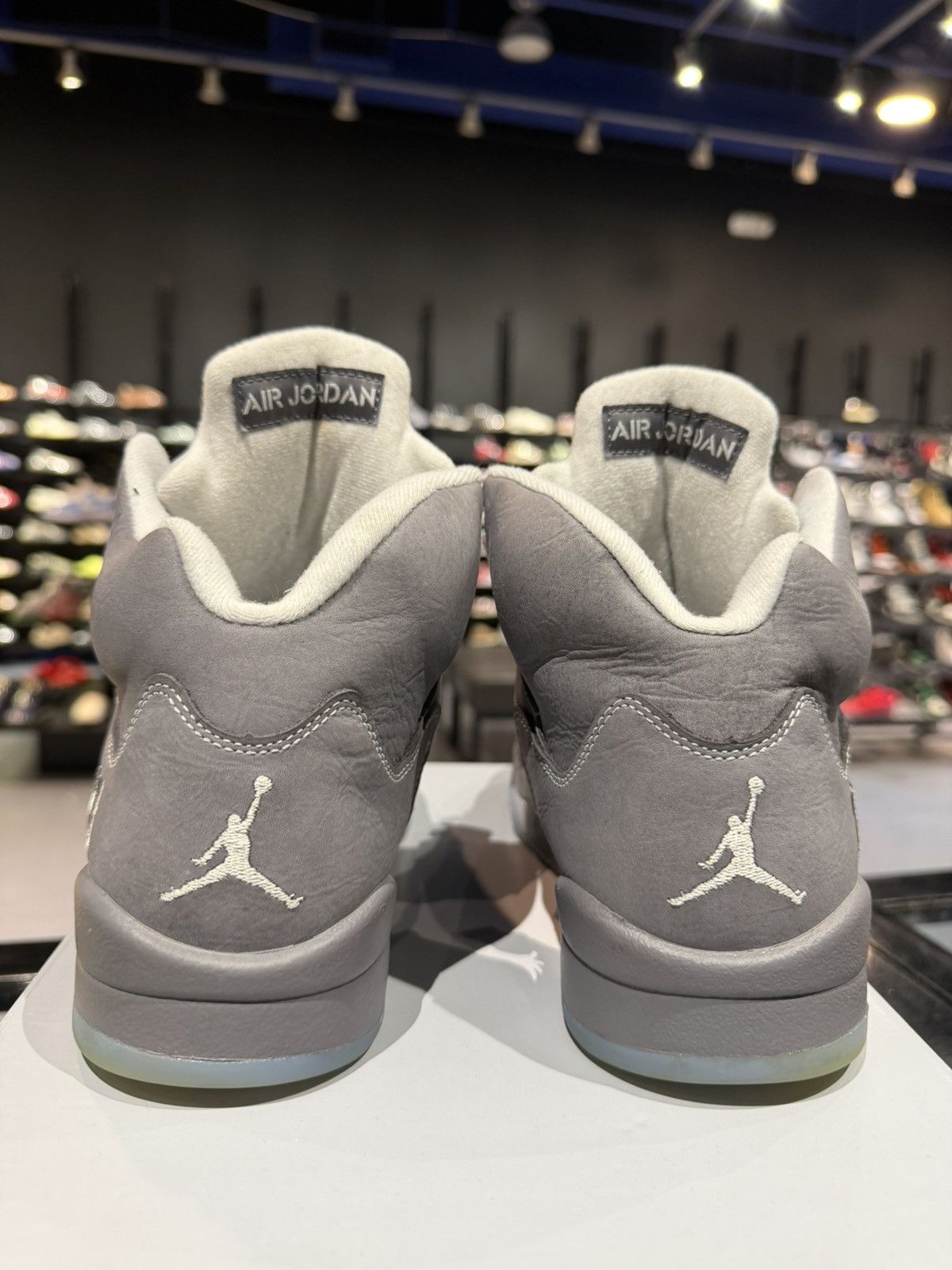 Jordan Brand Size 7.5 - Jordan 5 Retro Wolf Grey Size US 7.5 / EU 40-41 - 4 Thumbnail