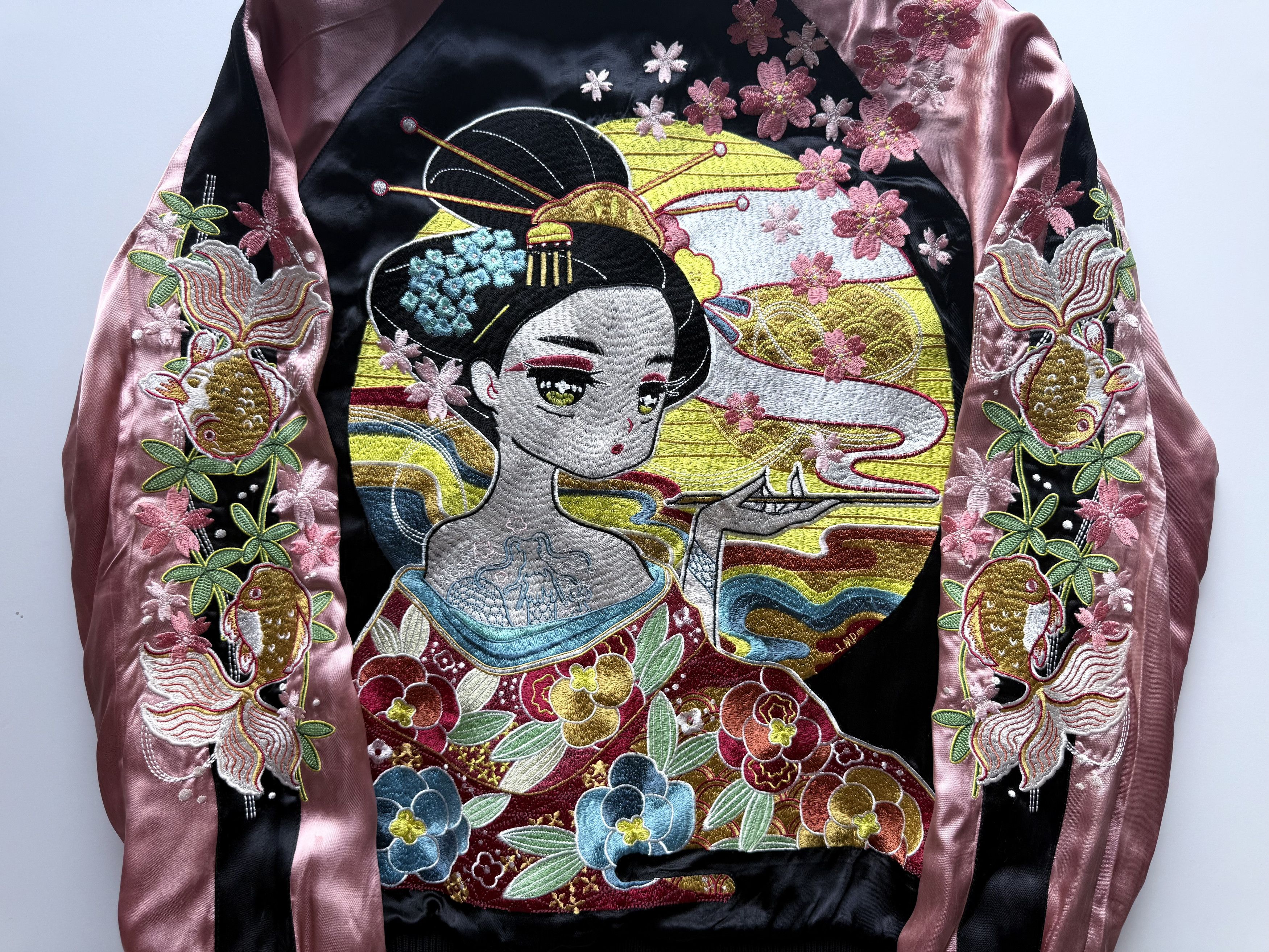 Other Hokusai x Anime Geisha Embroidered Sukajan Souvenir Jacket Size US L / EU 52-54 / 3 - 8 Thumbnail
