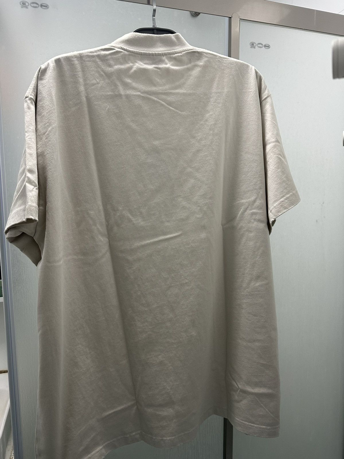 Balenciaga Balenciaga FW22 Be Different T-Shirt Size US L / EU 52-54 / 3 - 2 Thumbnail