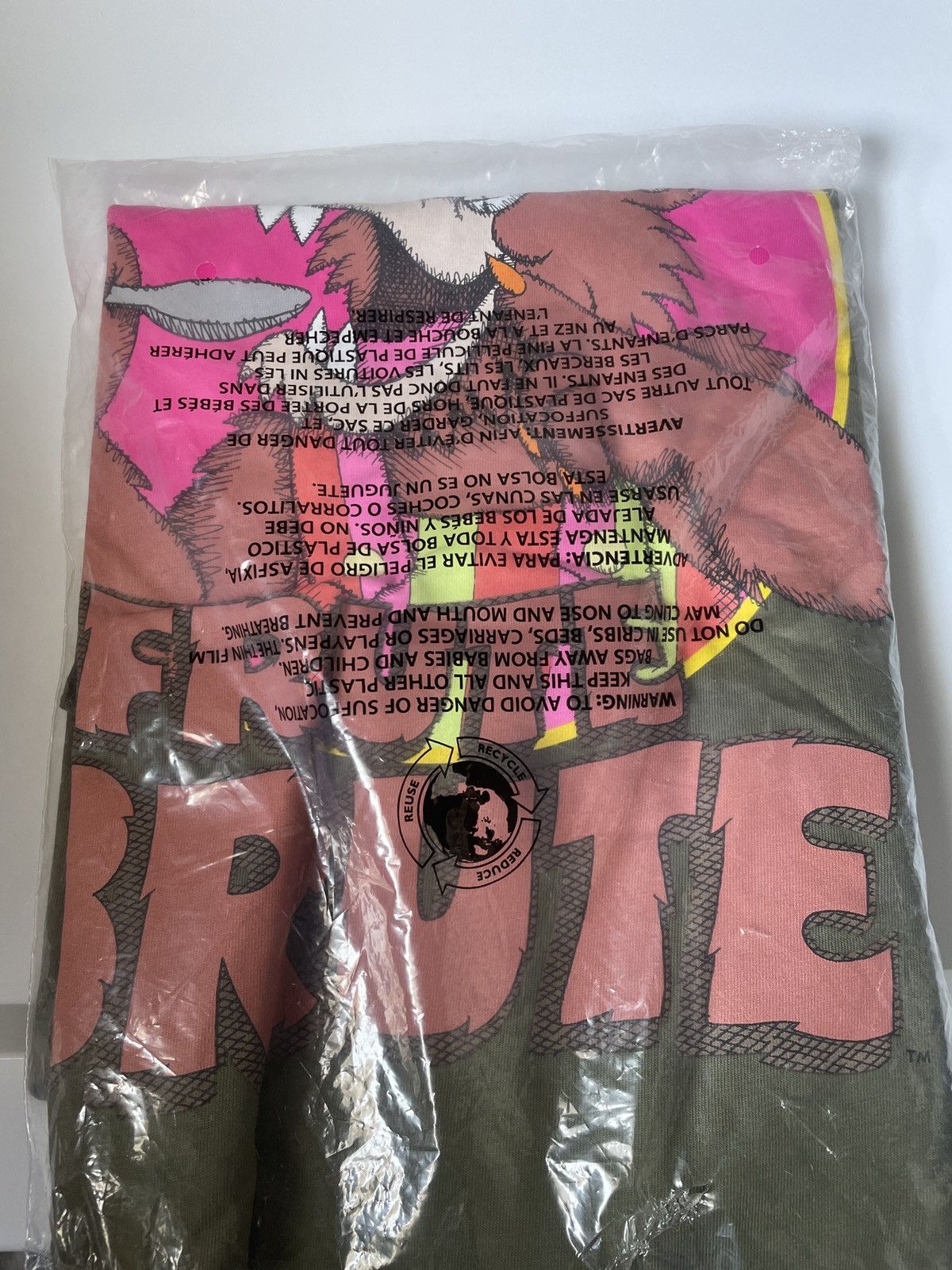 Kaws Kaws frute brute medium Size US M / EU 48-50 / 2 - 3 Thumbnail