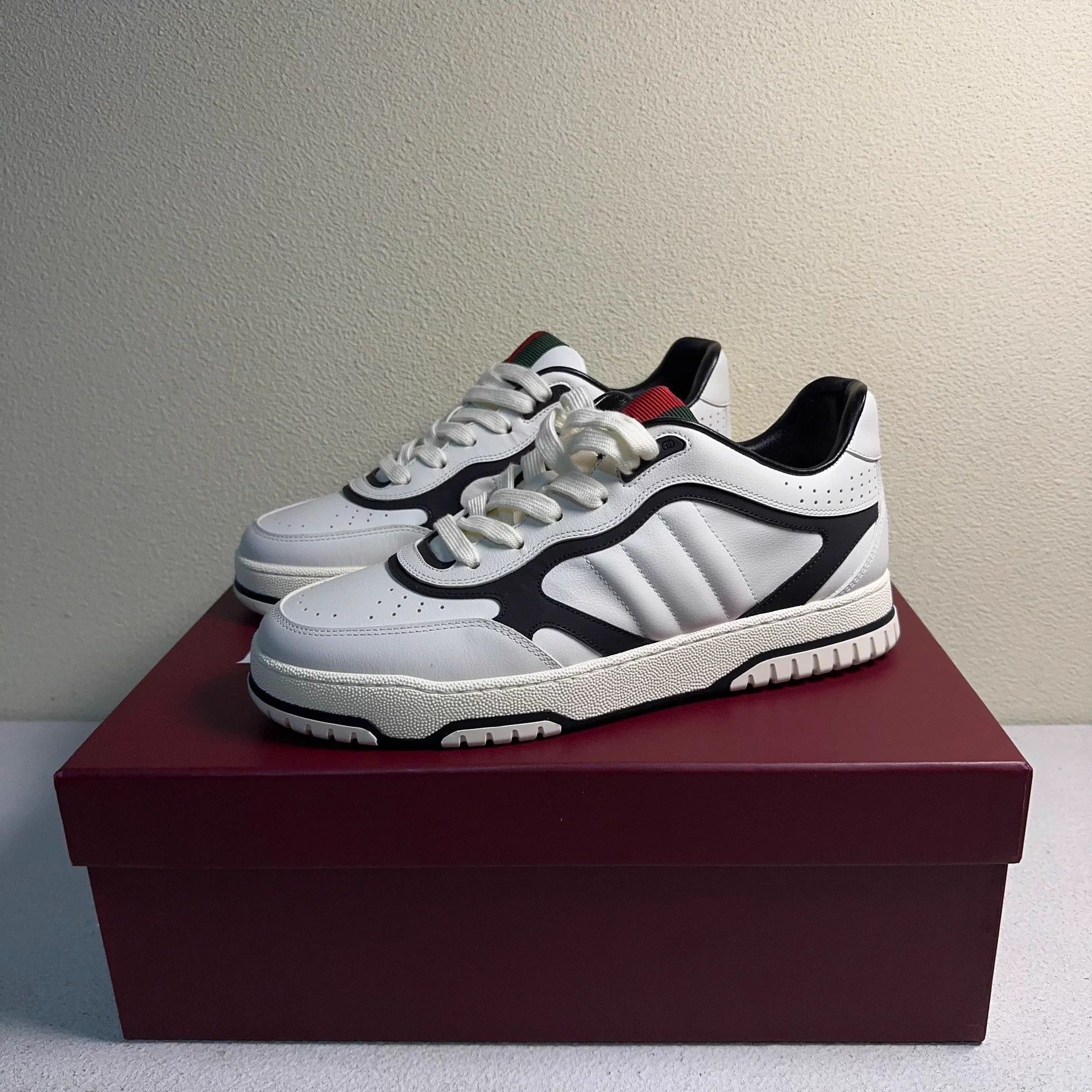 Gucci GUCCI Re-Web Leather Round Toe Lace-Up Sneakers White 43.5 Size US 10.5 / EU 43-44 - 1 Thumbnail