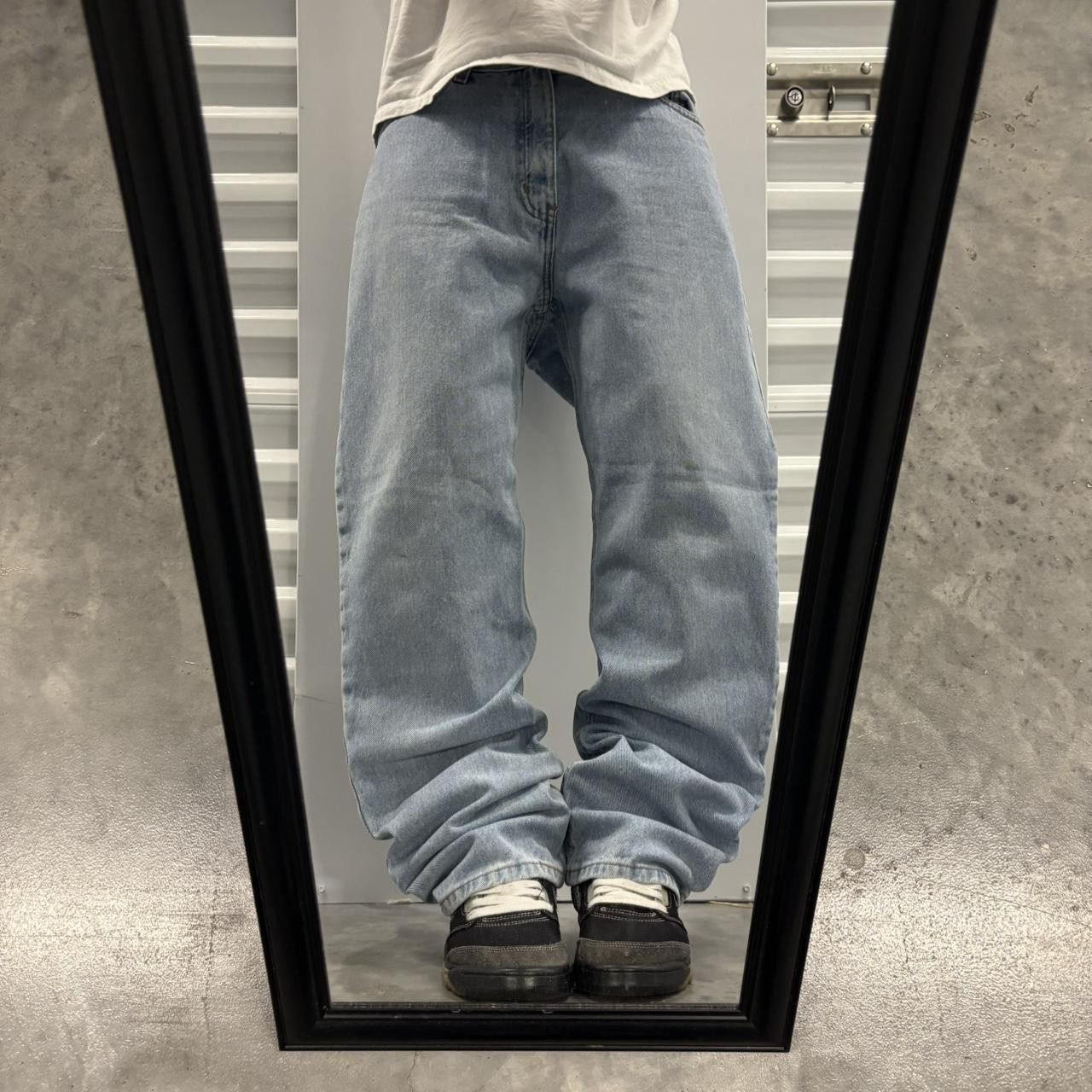 Japanese Brand × Vintage Crazy Vintage Y2K/2000s Light Wash Streetwear Essential Denim Jeans! Size US 34 / EU 50 - 1 Thumbnail