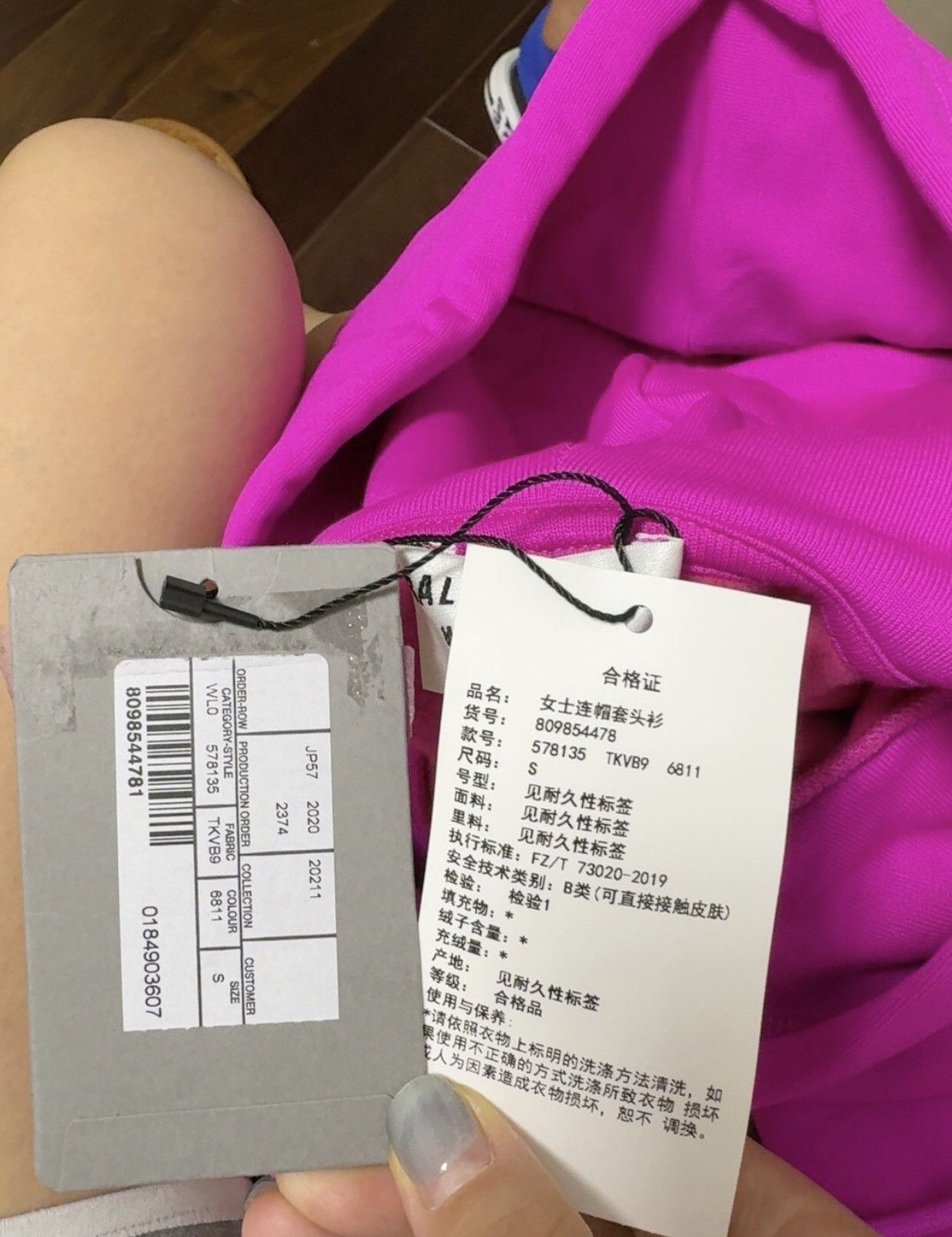 Balenciaga Balenciaga dragon fruit colored hoodie2412-Nextarrow Size S / US 4 / IT 40 - 9 Thumbnail