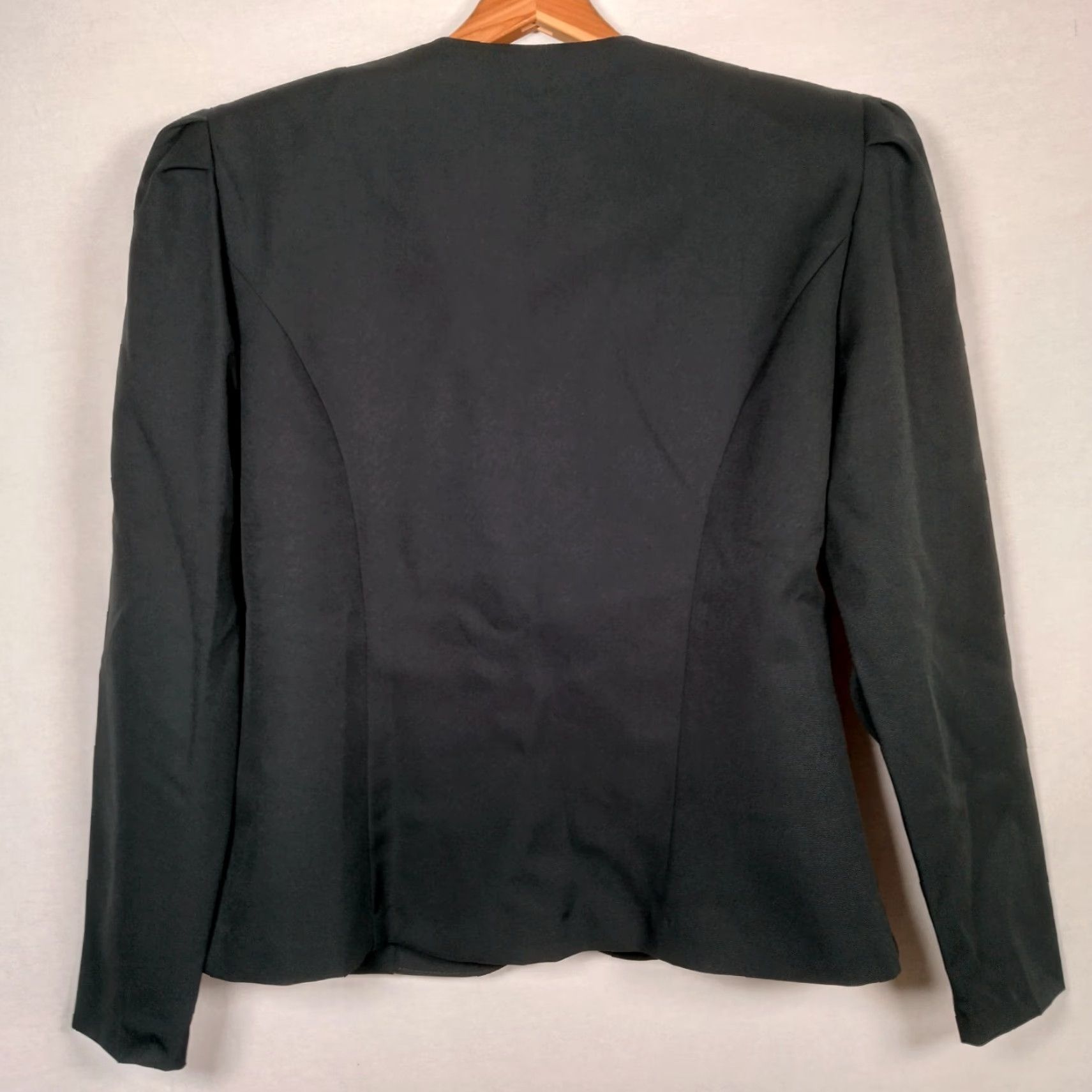 Vintage VINTAGE Good Times Blazer Jacket Women 8/9 Cropped Lace Trim Black 80s Designer? No just Good Times Blazer Women 8/9 Black Cropped Lace Trim 1980s NOS Size M / US 6-8 / IT 42-44 - 2 Thumbnail