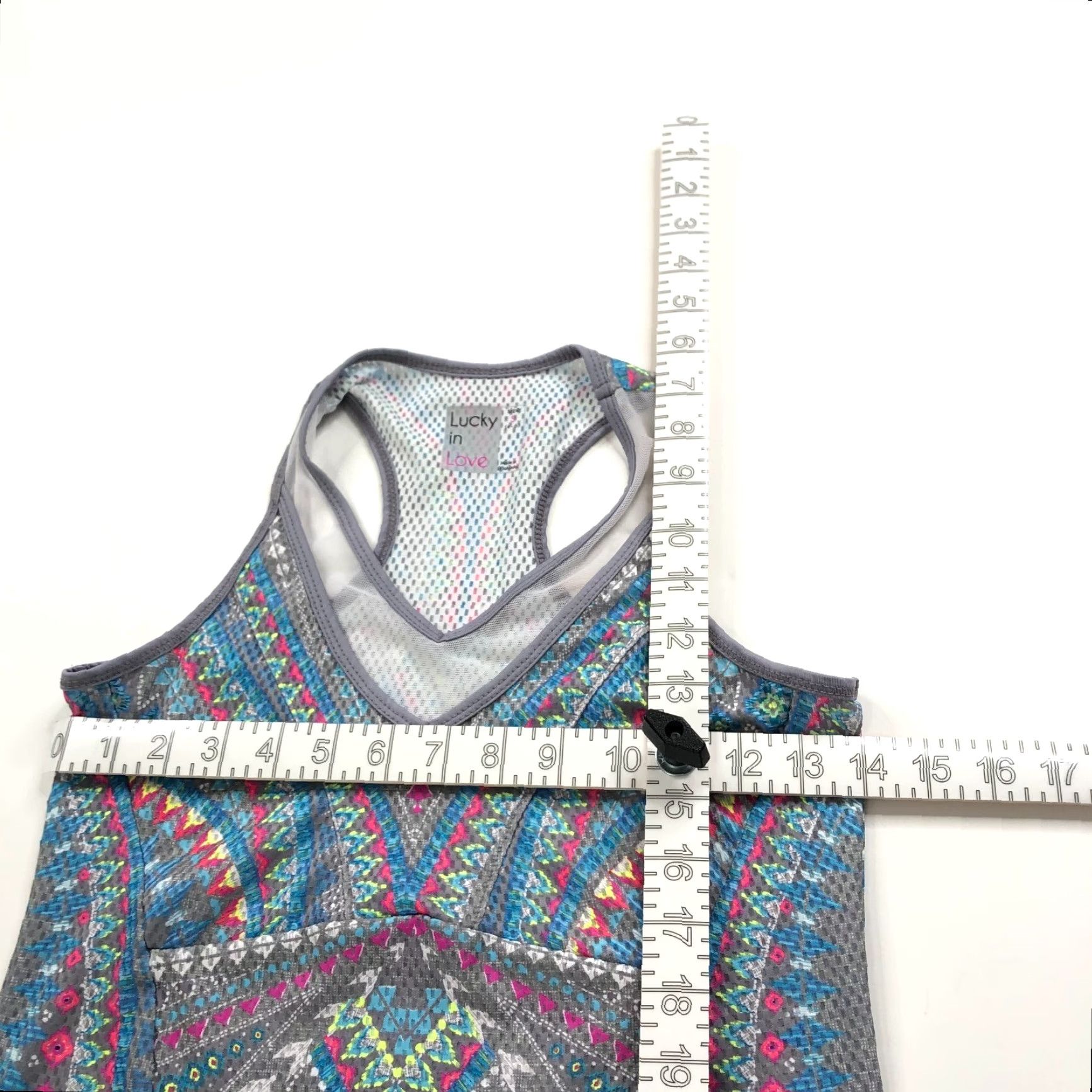 Vintage Lucky In Love Tank Top Womens Small Gray Athleisure Pullover Sleeveless V-Neck Racerback Geometric Print Lightweight Sport Activewear Shirt Size S / US 4 / IT 40 - 3 Thumbnail