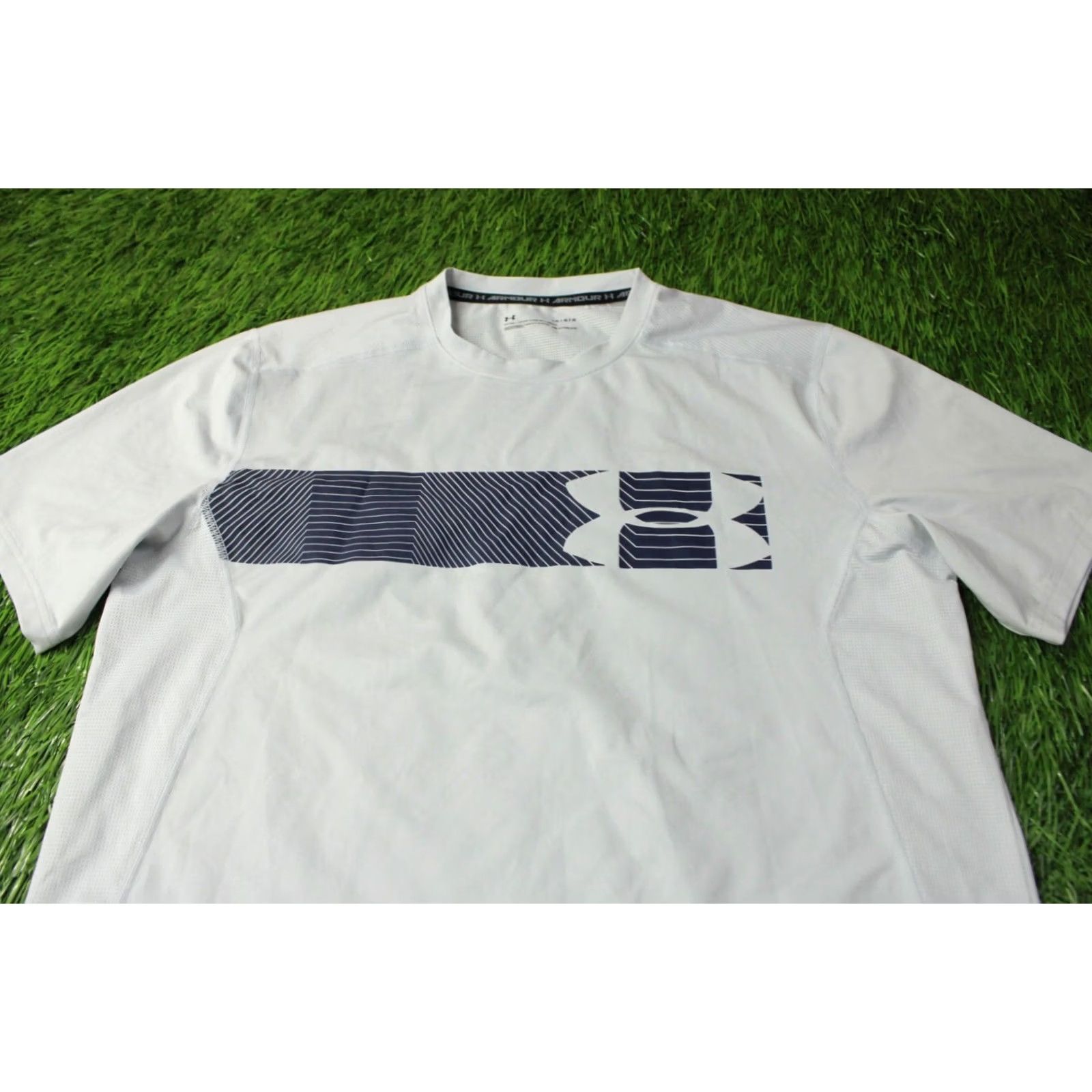 Under Armour UNDER ARMOUR HEATGEAR COMPRESSION SHIRT JERSEY MEN SIZE L ORIGINAL TRAINING 2019 Size US L / EU 52-54 / 3 - 2 Thumbnail