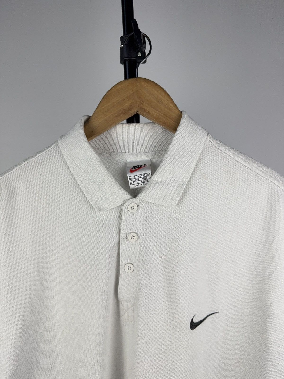 Nike × Vintage Vintage 90s Nike White Polo Shirt Swoosh Logo Made in Peru Size US L / EU 52-54 / 3 - 2 Thumbnail
