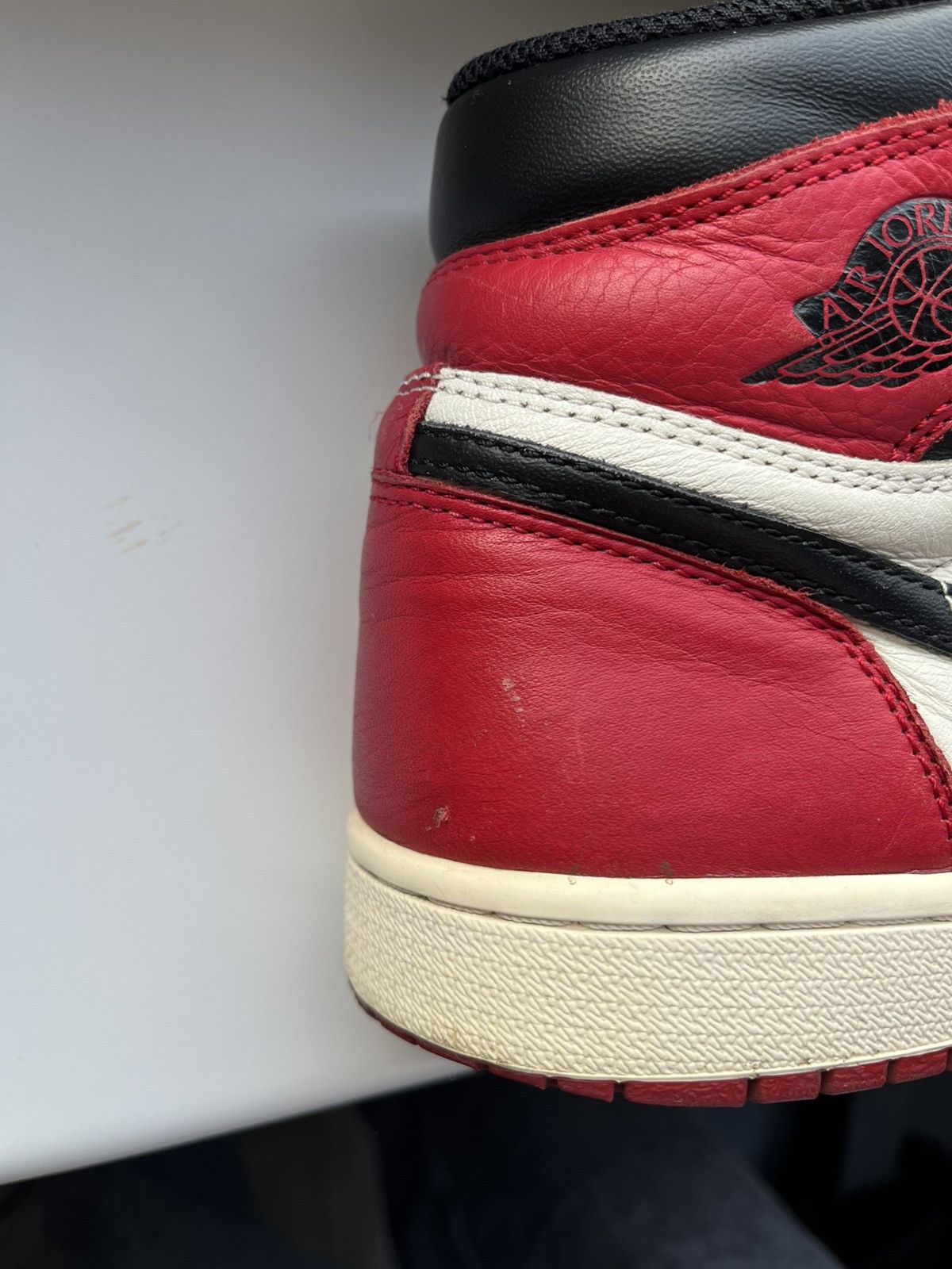 Jordan Brand × Nike Jordan 1 Bred Toe Size US 8.5 / EU 41-42 - 3 Thumbnail