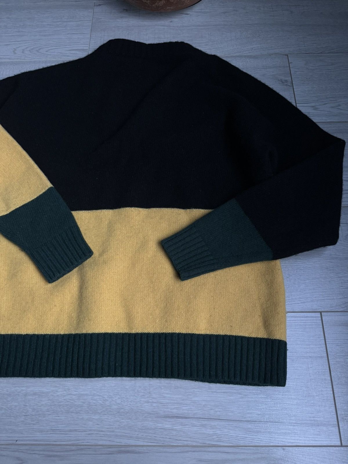 Off-White OFF-WHITE Color Block Logo Sweater Black/Yellow Men's Size US M / EU 48-50 / 2 - 14 Thumbnail