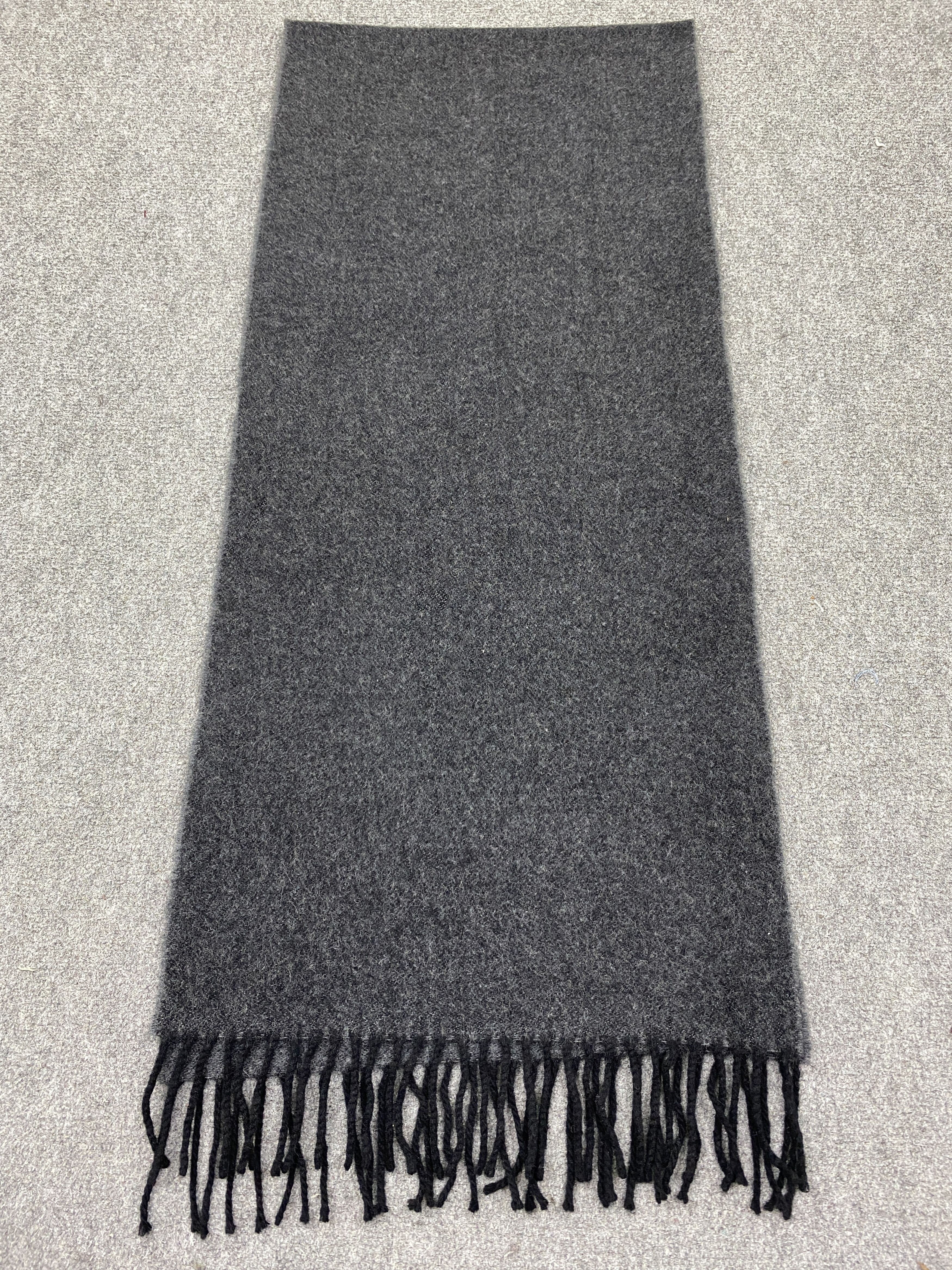 Polo Ralph Lauren Polo Ralph Lauren Grey Scarf / Muffler / Neckwear SC0091 Size ONE SIZE - 4 Thumbnail