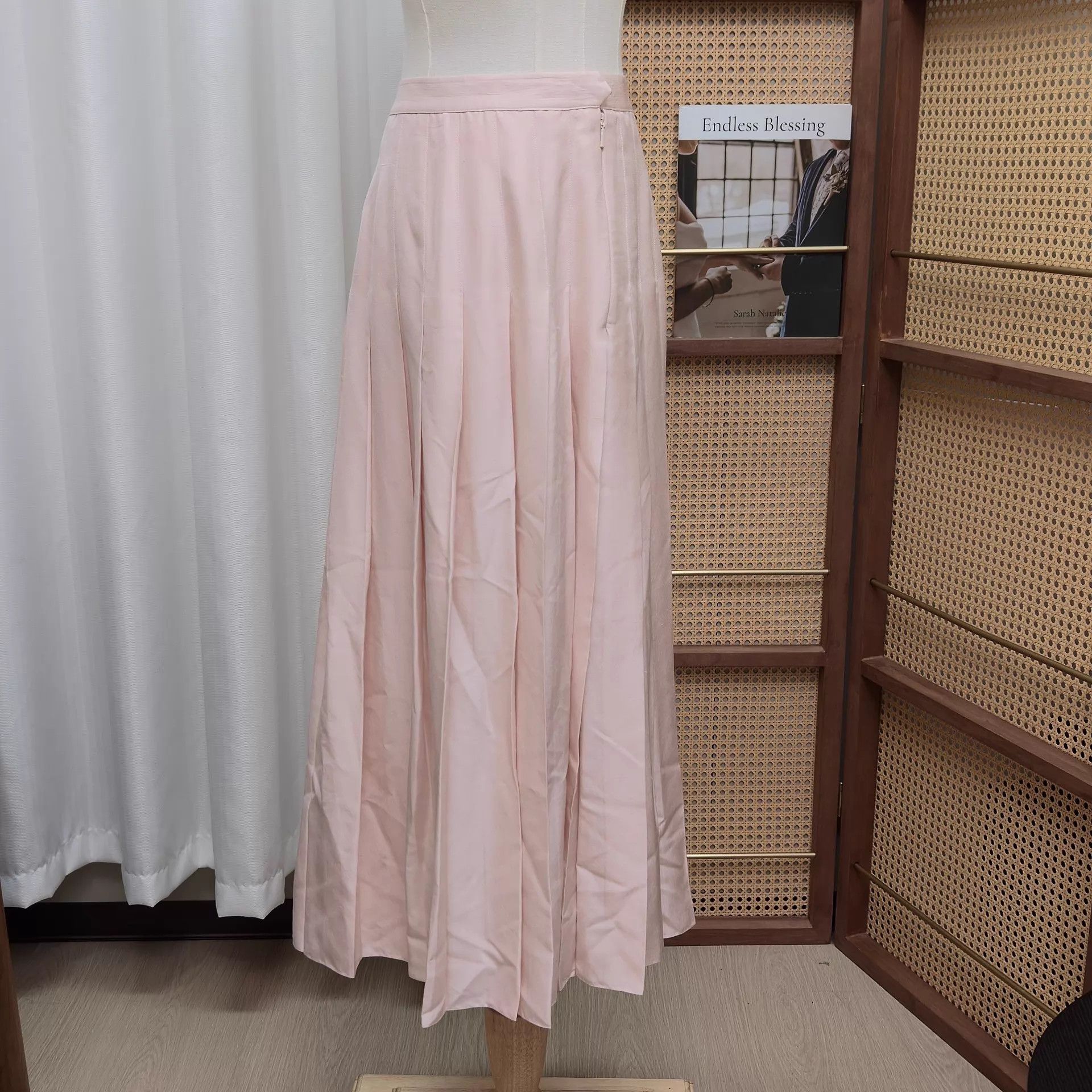 Loro Piana LORO PIANA Pleated Long Skirt 42 Size M / US 6-8 / IT 42-44 - 1 Thumbnail