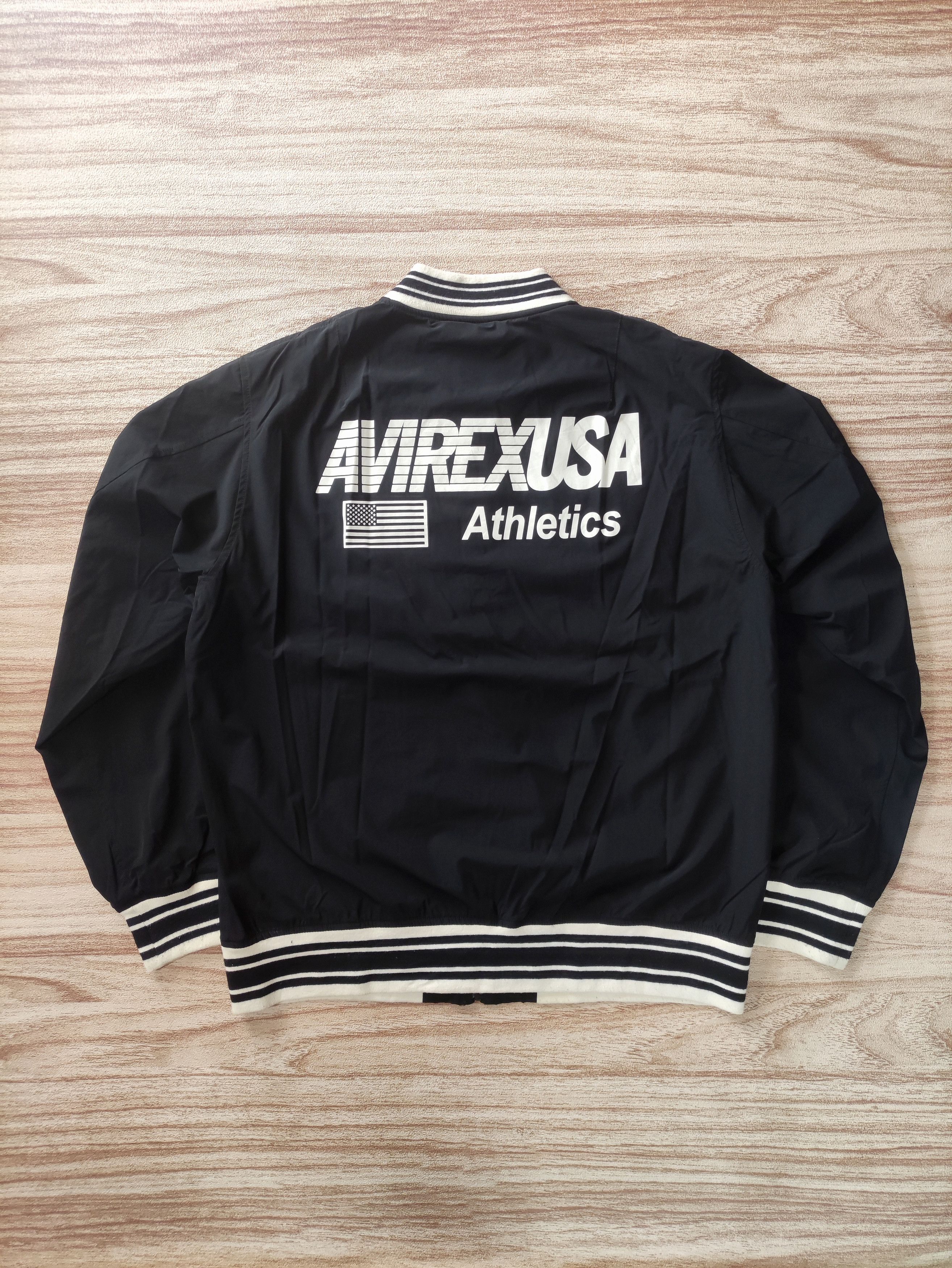 Avirex × Vintage AVIREX USA ATHLETICS WATERPROOF VARSITY BOMBER NYLON JACKET Size US XL / EU 56 / 4 - 1 Thumbnail