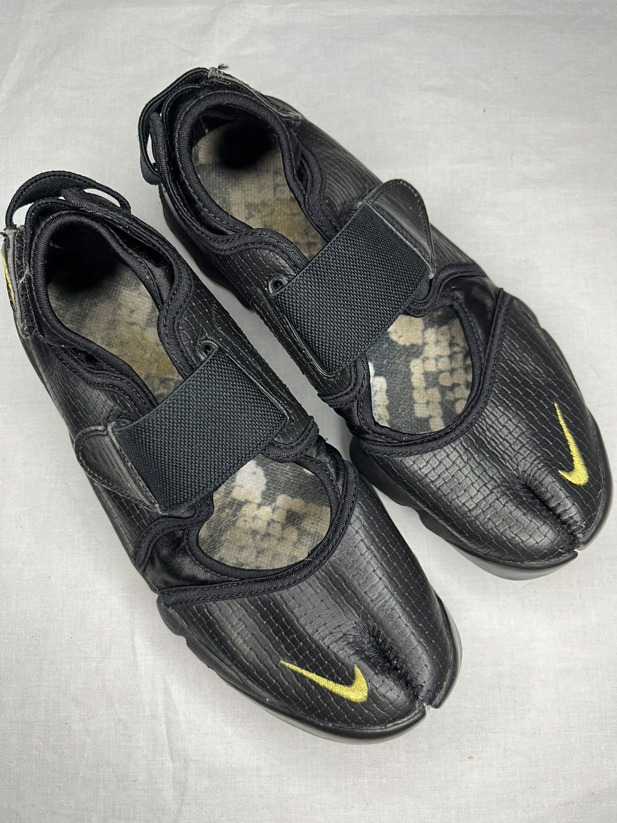 Nike 2005 Nike Air Rift Tabi Ninja Leather Sandals Size US 8 / IT 38 - 3 Thumbnail