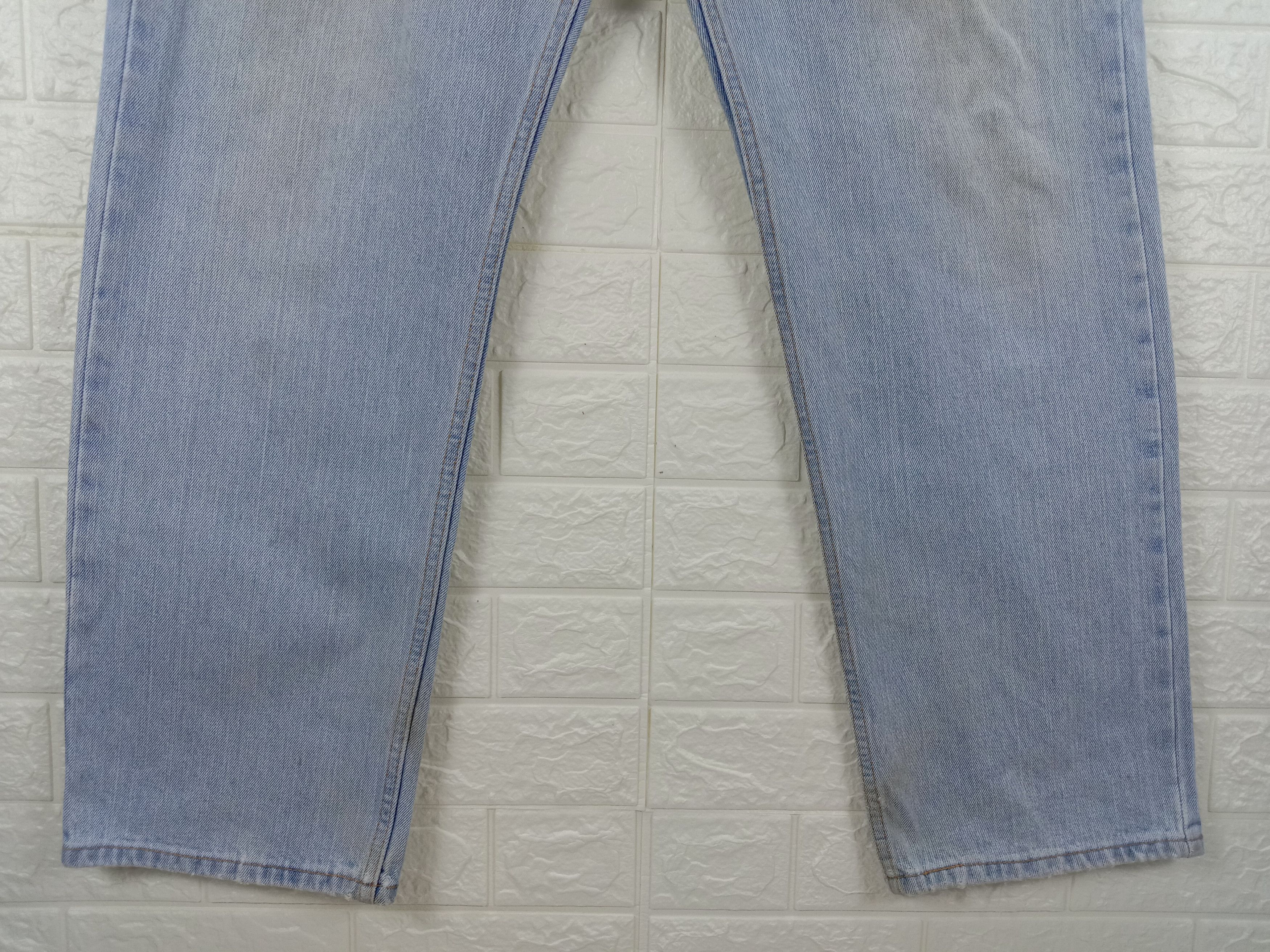 Levi's Vintage Levi's 505 Light Wash Jeans Regular Fit Denim Size US 38 / EU 54 - 4 Thumbnail
