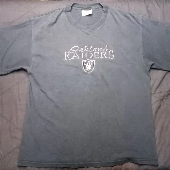 NFL × Nutmeg × Vintage Vintage Lee Nutmeg Oakland Raiders Embroidered T-Shirt Size US XL / EU 56 / 4 - 2 Thumbnail