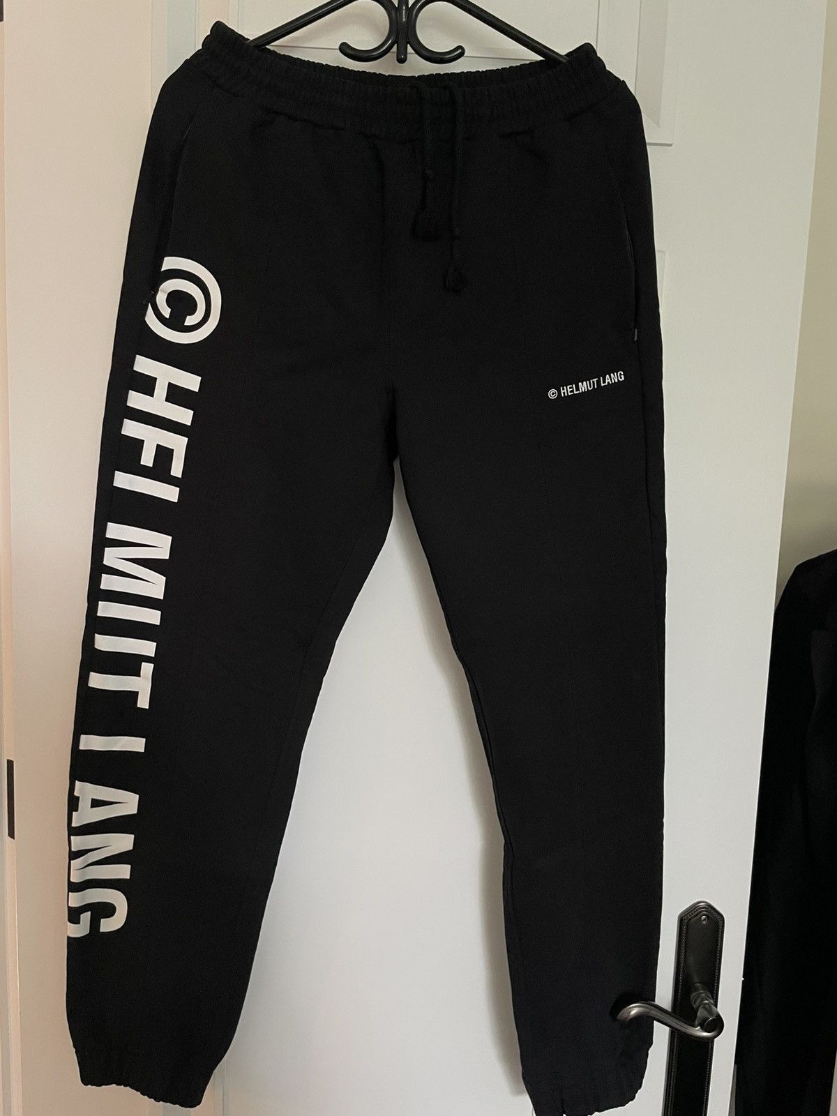 Helmut Lang Helmut Lang sweatpants size S in blk Size US 29 - 1 Thumbnail