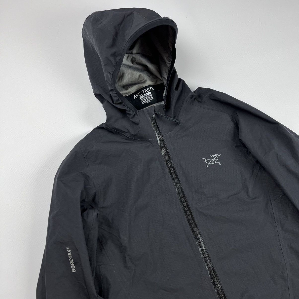 Arc'teryx × Goretex Arcteryx Norvan goretex trail jacket Size S / US 4 / IT 40 - 2 Thumbnail