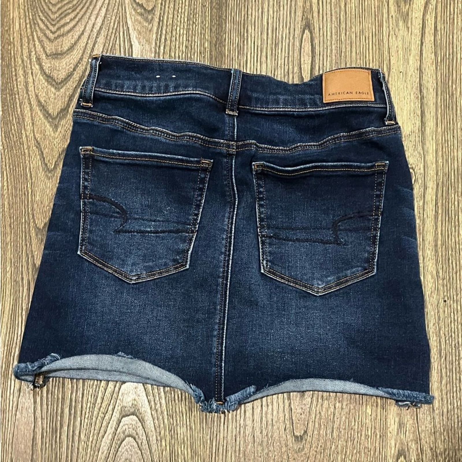 American Eagle Outfitters American Eagle Hi-Rise Mini Skirt Whisker Raw Hem Denim 4 Size 27" / US 4 / IT 40 - 8 Thumbnail