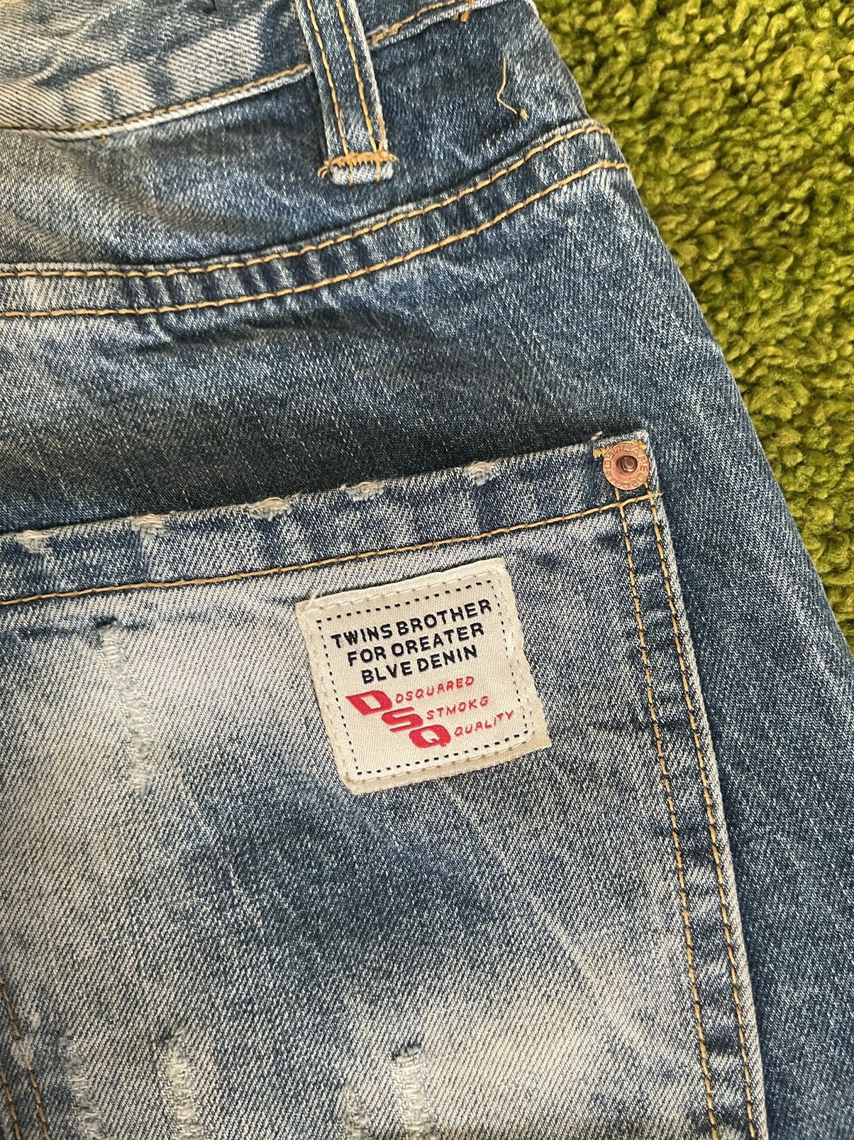 Designer × Dsquared2 Dsquared2 avant garde factry faded denim jeans Size US 32 / EU 48 - 11 Thumbnail