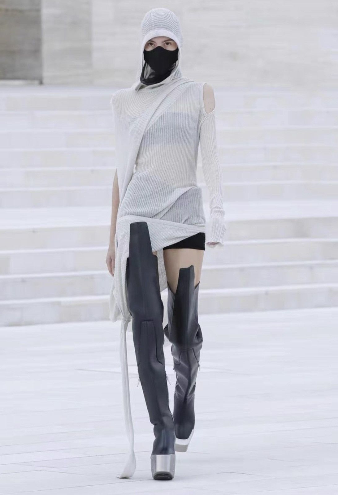 Rick Owens Rick Owens FW21 Banana Asymmetric Knit Long Sleeve Size US M / EU 48-50 / 2 - 4 Thumbnail