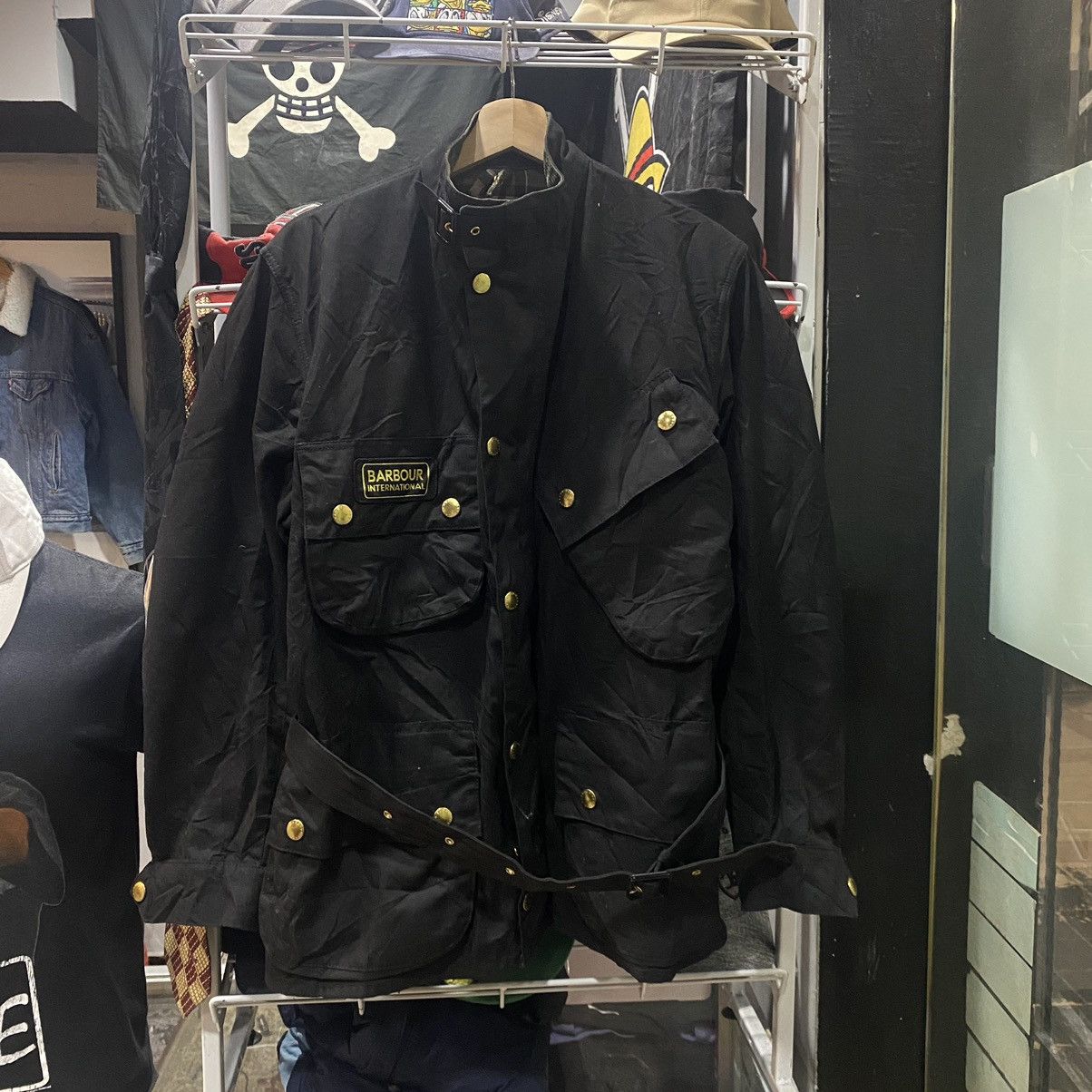 VINTAGE BARBOUR INTERNATIONAL WAXED SIZE L Y2K YKk LIKE NEW‼️ Parkas