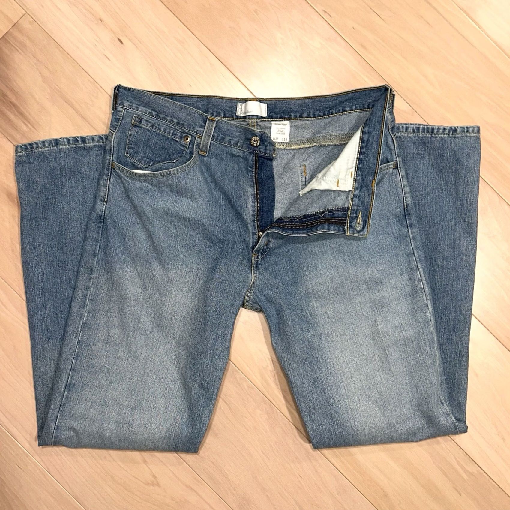 Levi's VINTAGE Levi’s Silvertab True Denim Jean Blue 36x34 Men’s Size US 36 / EU 52 - 4 Thumbnail