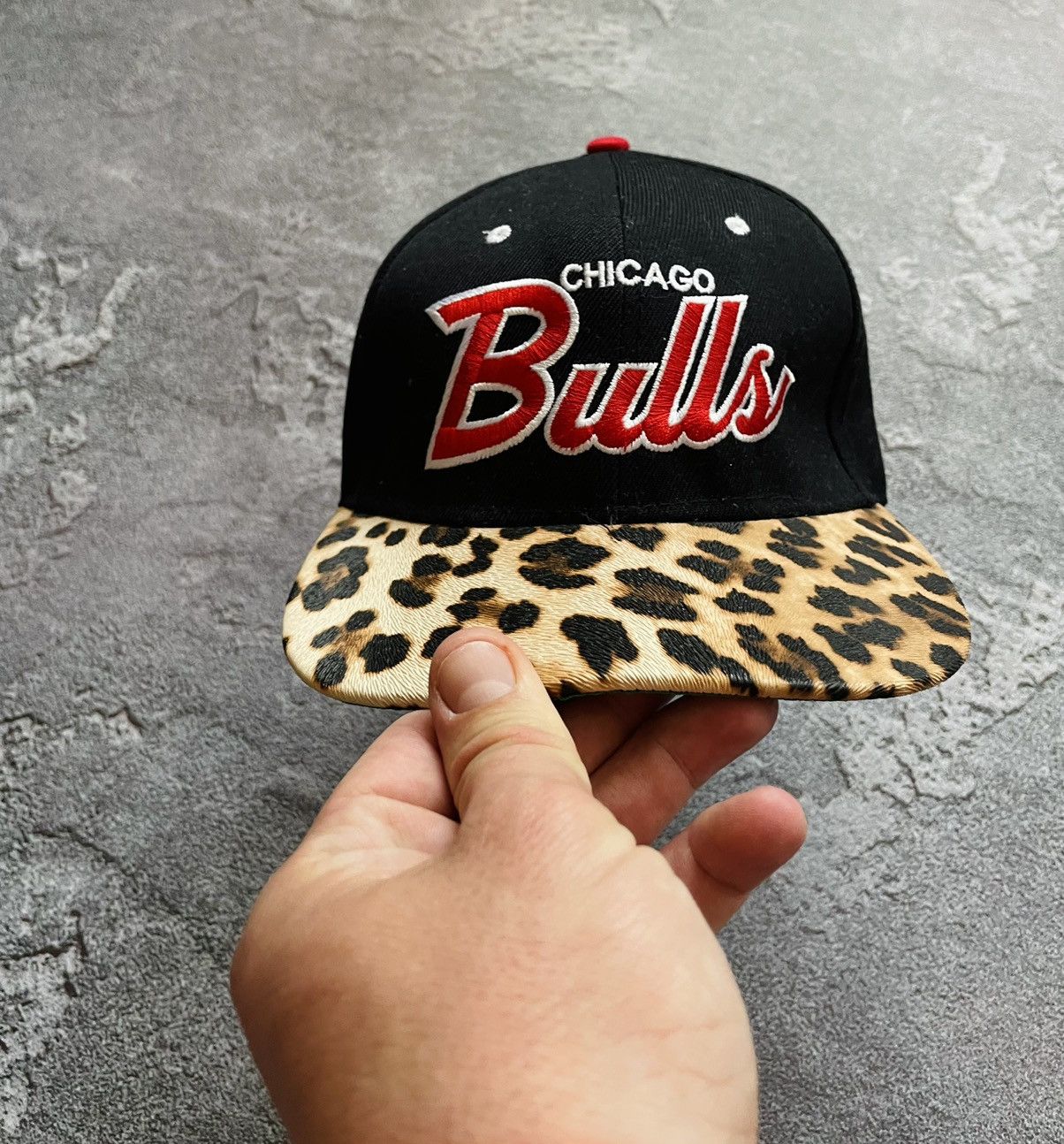 Mitchell & Ness Mitchell & Ness Chicago Bulls Leopard Wool Cap / SnapBack Size ONE SIZE - 5 Thumbnail