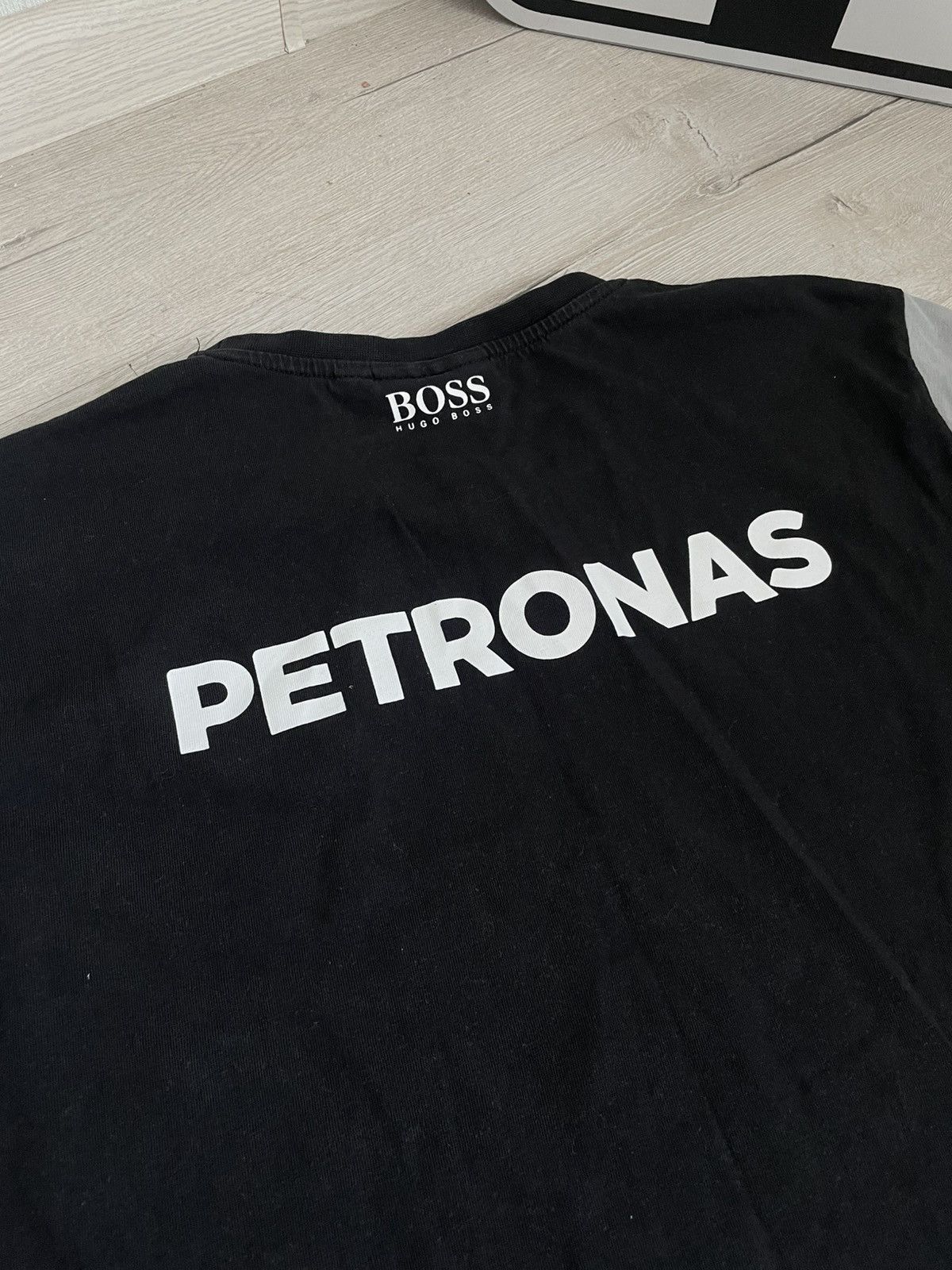 Formula 1 × Mercedes-Benz Mercedes Benz Amg Formula 1 Petronas One Team Size XL Race Size US XXL / EU 58 / 5 - 10 Thumbnail
