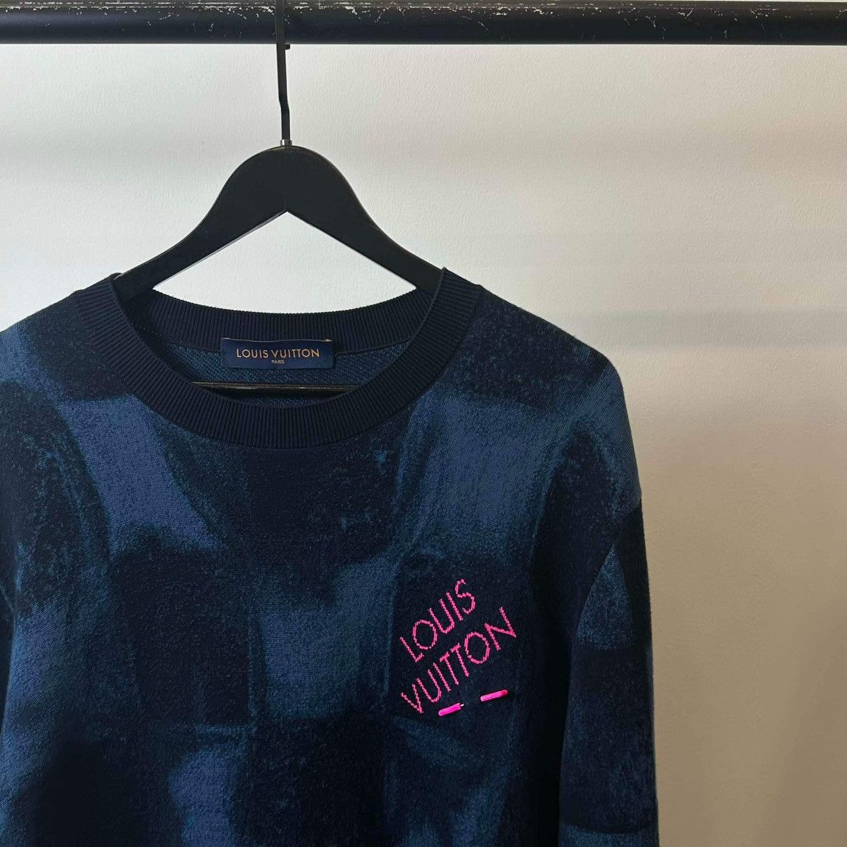 Louis Vuitton LOUIS VUITTON SWEATER Size US XL / EU 56 / 4 - 1 Thumbnail