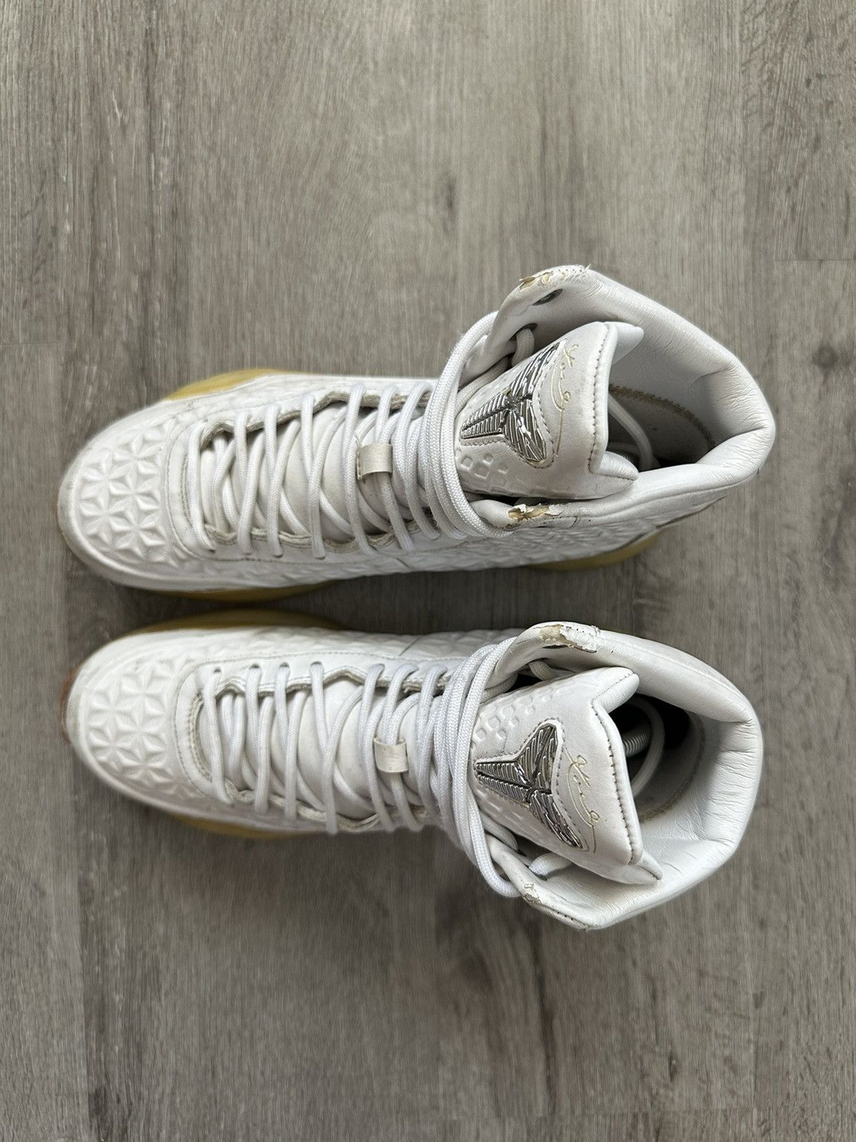NBA × Nike 2015 Kobe 10 High EXT ‘White Gum’ Size US 9 / EU 42 - 3 Thumbnail