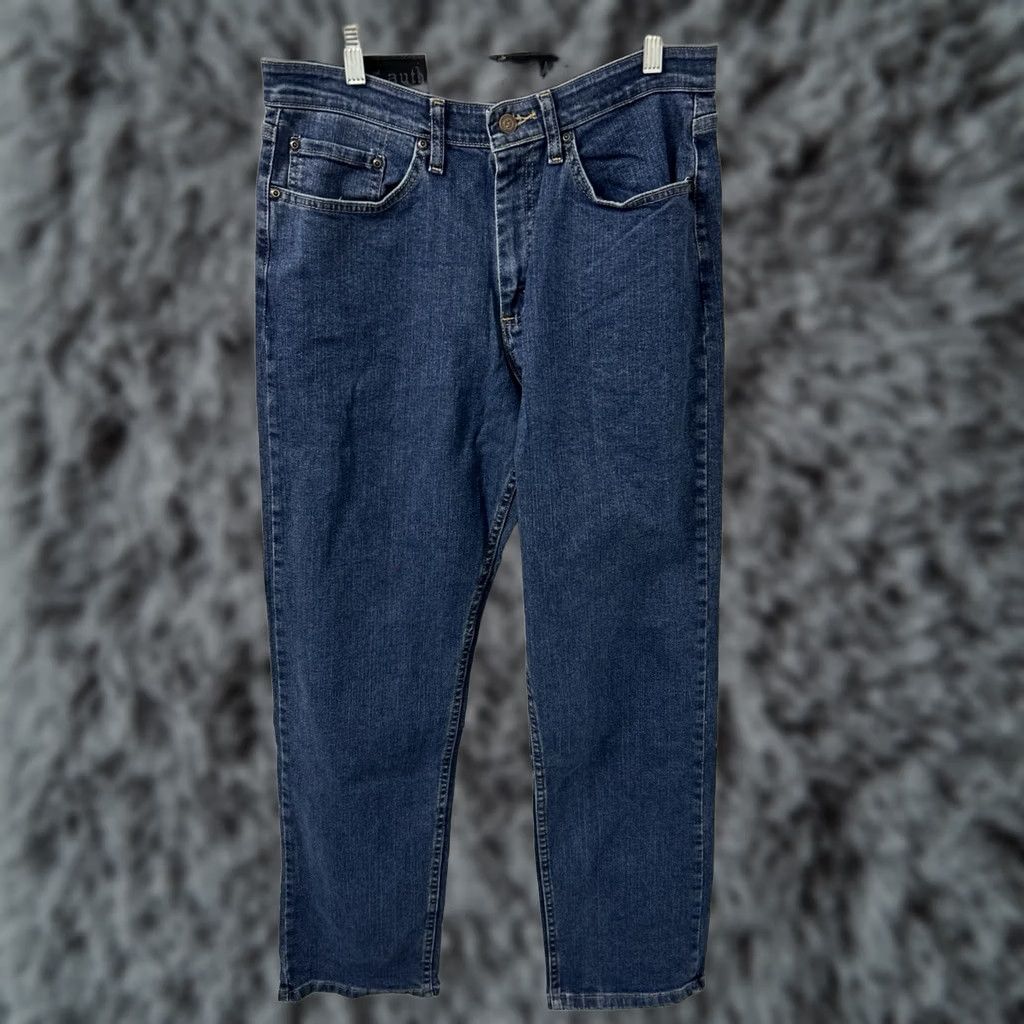 Wrangler Wrangler Authentics Jeans Mens 31x32 Blue Straight Denim NWT Regular Waist 31 Inseam 32 Stretch Comfort Logo Button Zipper Size US 31 - 1 Thumbnail